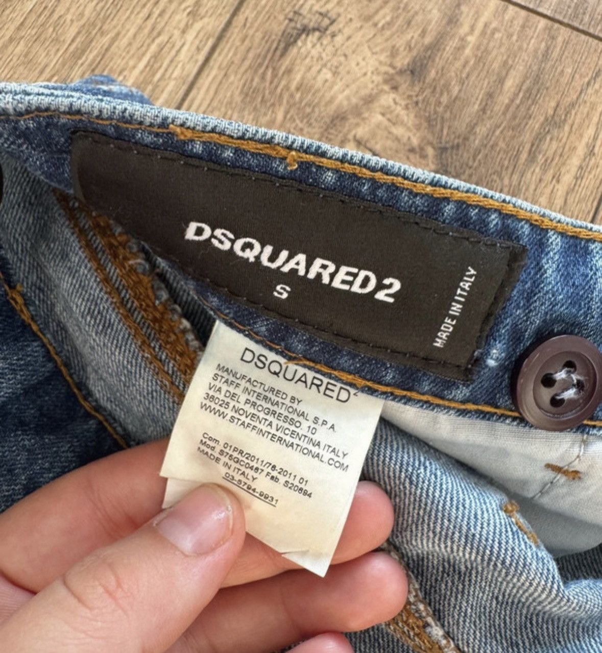 Dsquared2 Dsquared2 Women’s Denim Shorts Size s/Distressed Look/ Size 25" / US 0 / IT 36 - 13 Thumbnail