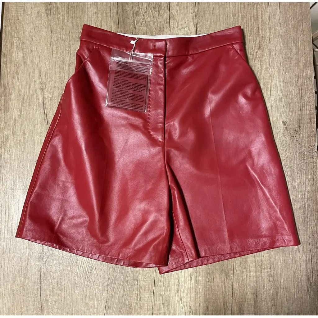Max Mara Shorts, Max Mara Size 27" / US 4 / IT 40 - 1 Thumbnail