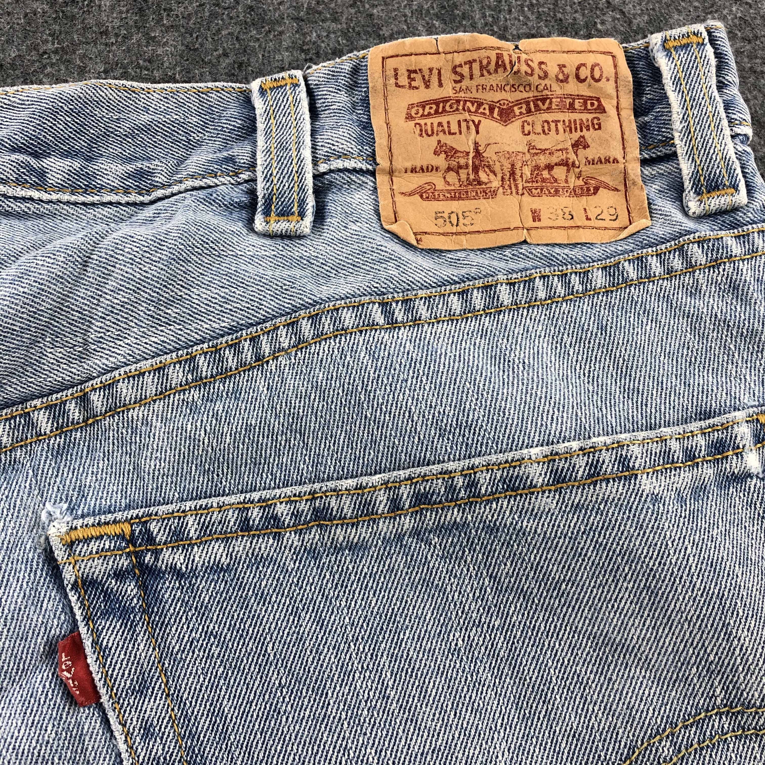 Levi's × Vintage Vintage Light Wash Levis 505 Jeans-JM1944 Size US 39 - 6 Thumbnail