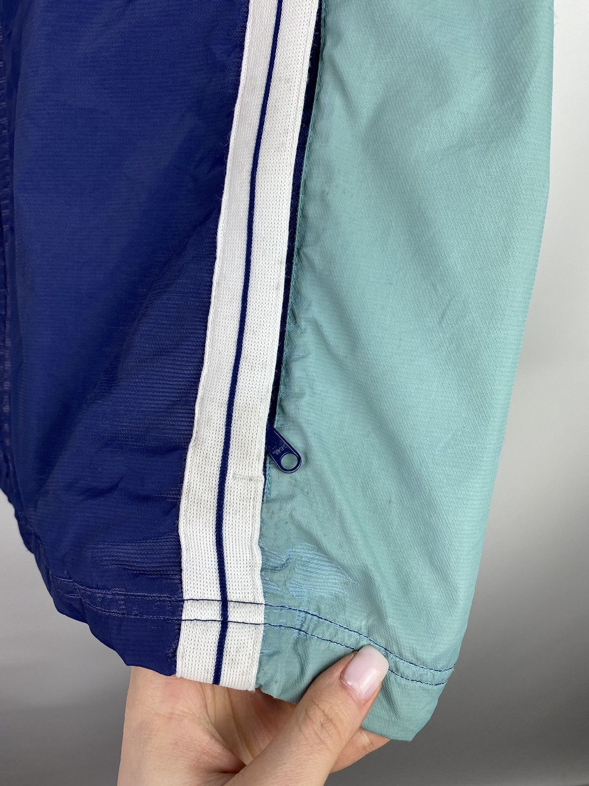 Nike VTG Nike Court men’s nylon windbreaker jacket size L Size US L / EU 52-54 / 3 - 16 Thumbnail
