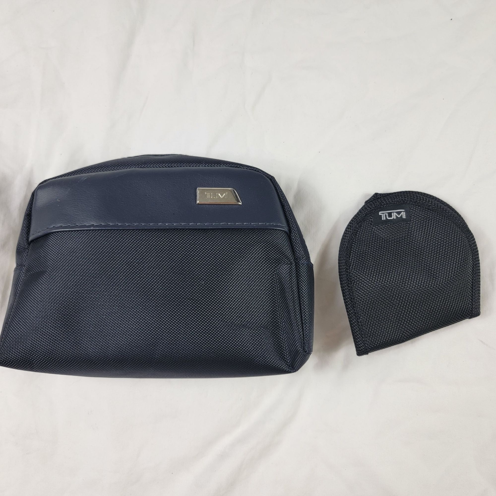 Tumi TUMI For Delta Travel Toiletry Bag Case Set Navy Blue Nylon Size ONE SIZE - 1 Thumbnail