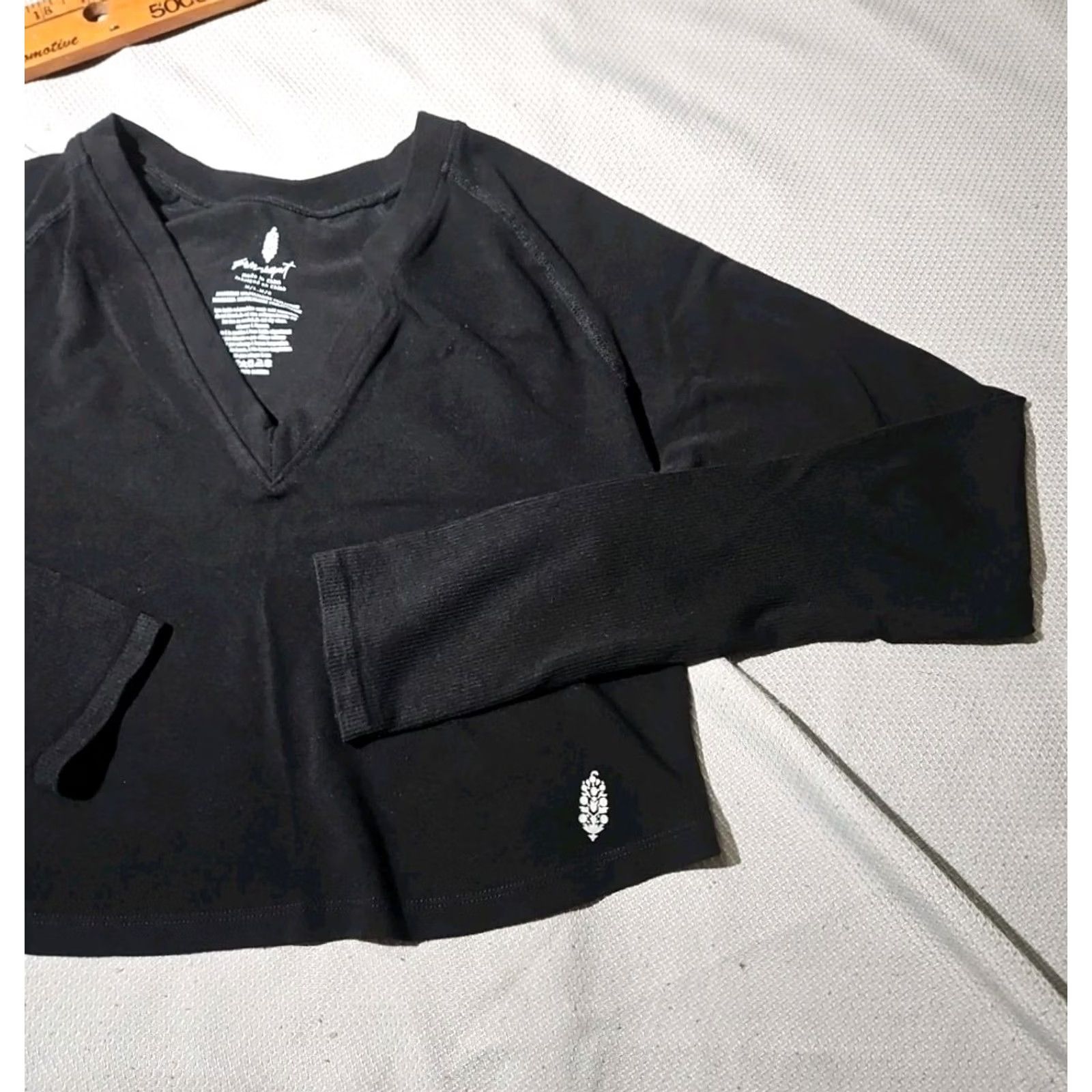 Vintage FP Movement Shirt Womens Medium Black Crop Top Casual Stretch Tee Minimalist Size M / US 6-8 / IT 42-44 - 3 Thumbnail