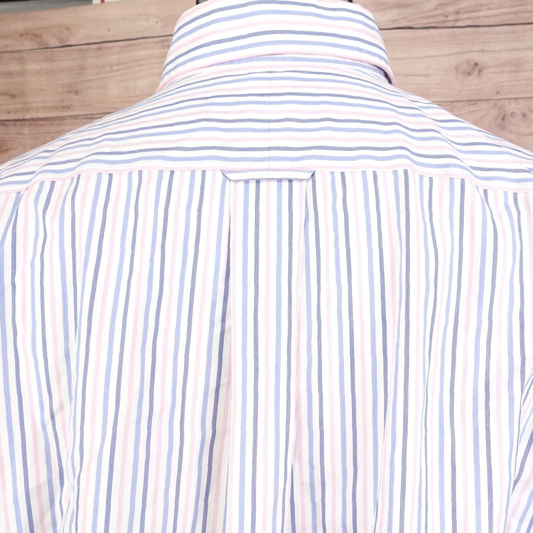 Vintage VINTAGE Kirkland Signature Dress Shirt Mens 17.5 Long Sleeve Blue Pink White Striped Non-Iron Business Casual Size US XL / EU 56 / 4 - 5 Thumbnail