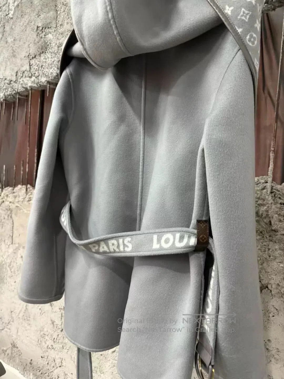 Louis Vuitton gray louis vuitton hooded coat. Size S / US 4 / IT 40 - 3 Thumbnail