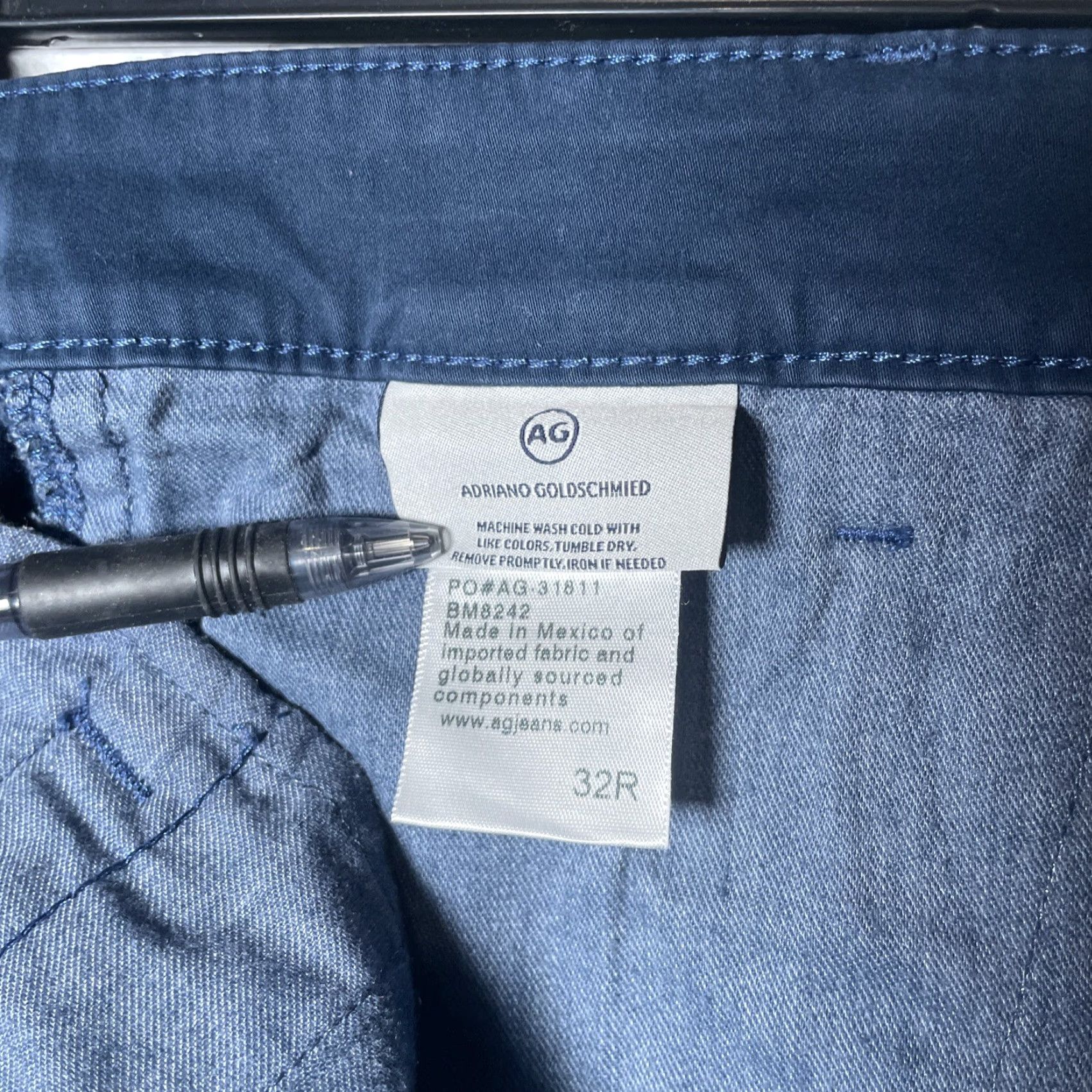 Vintage ADRIANO GOLDSCHMIED Dark Blue Chino Shorts Mens Size 32R Regular Zip Dark Blue Chino Shorts Mens 32R Size US 32 / EU 48 - 2 Thumbnail