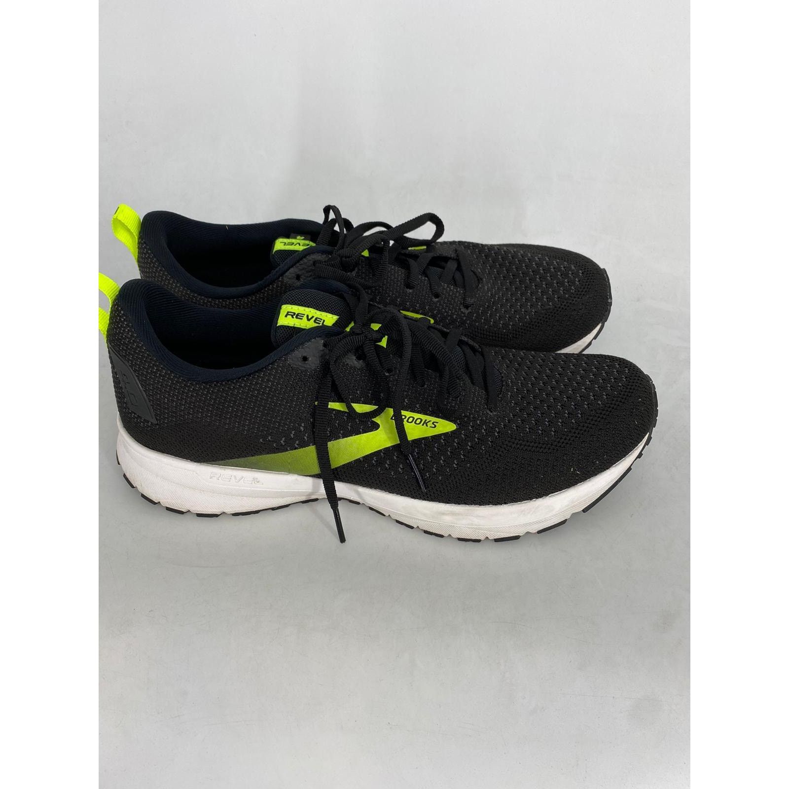 Brooks Brooks Men Revel 4 Black/White/Yellow Running Shoe Size 10.5 Size US 10.5 / EU 43-44 - 1 Thumbnail