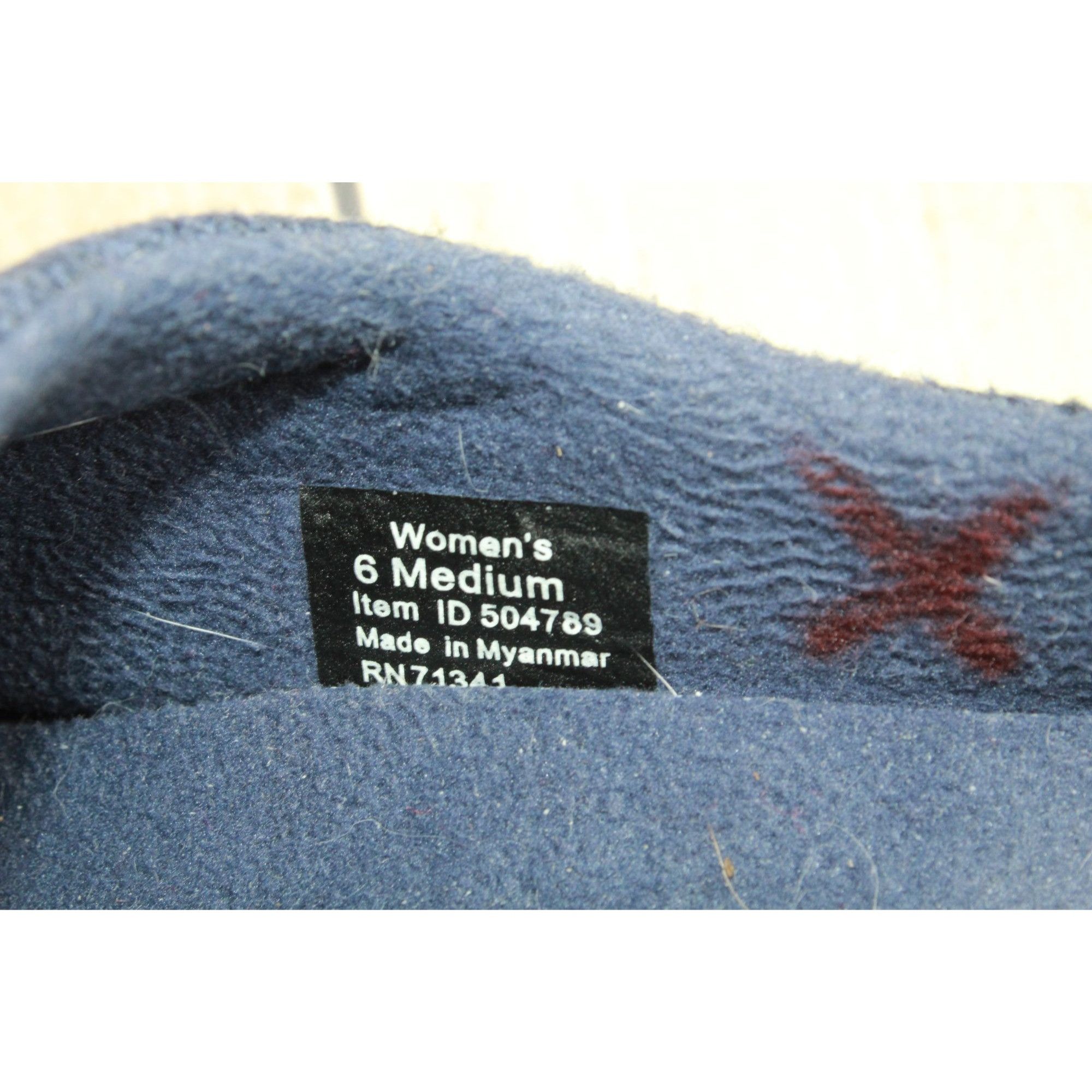 L.L. Bean LL Bean Women’s Knit Fleece Slippers Blue Size 6 M Size US 6 / IT 36 - 8 Thumbnail