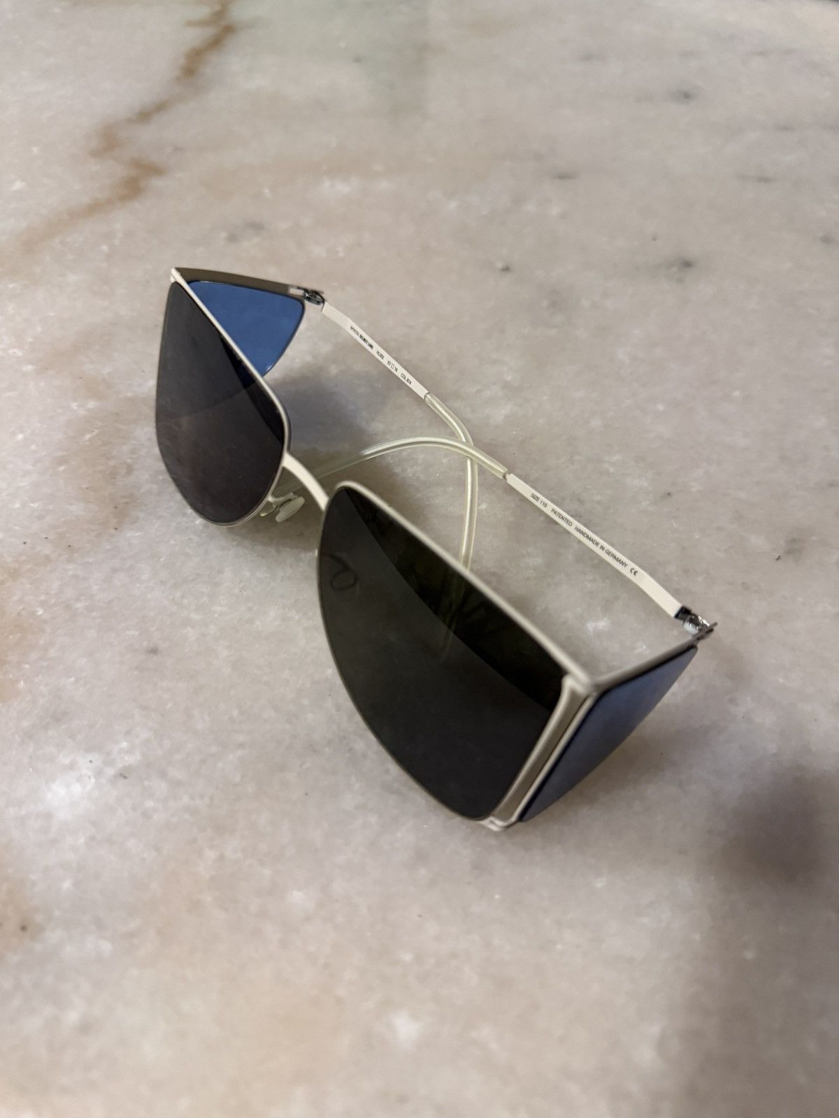 Mykita MYKITA x Helmut Lang HL002 White/Brown/Blue Size ONE SIZE - 1 Thumbnail