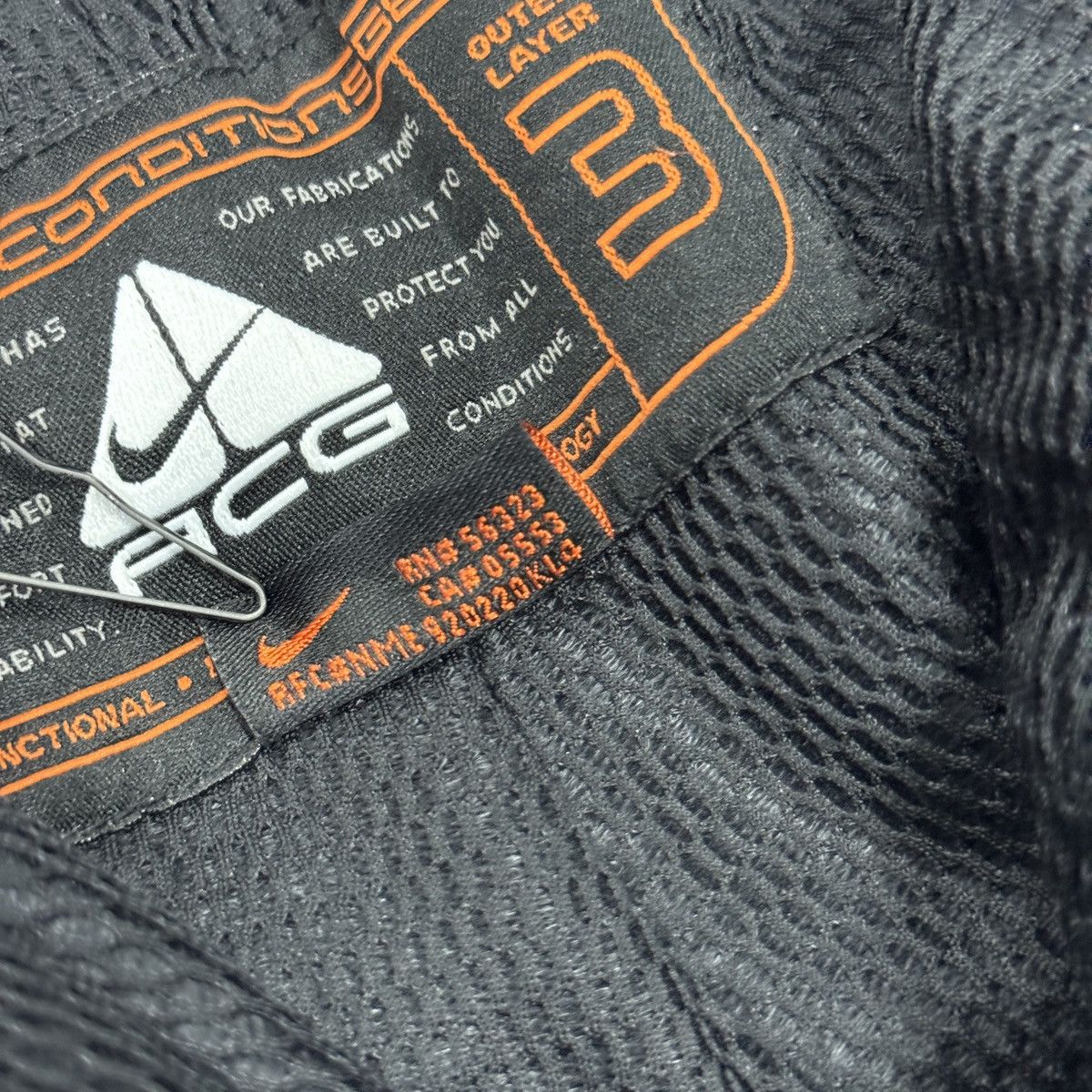 Nike ACG Vintage Nike ACG Full Side Zip Ski Snow Pants 90s Men Size US 30 / EU 46 - 16 Thumbnail