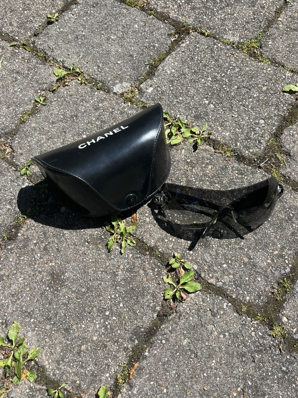 Chanel × Vintage Chanel Oversized Google Glasses Made in Italy RARE VINTAGE Size ONE SIZE - 1 Thumbnail