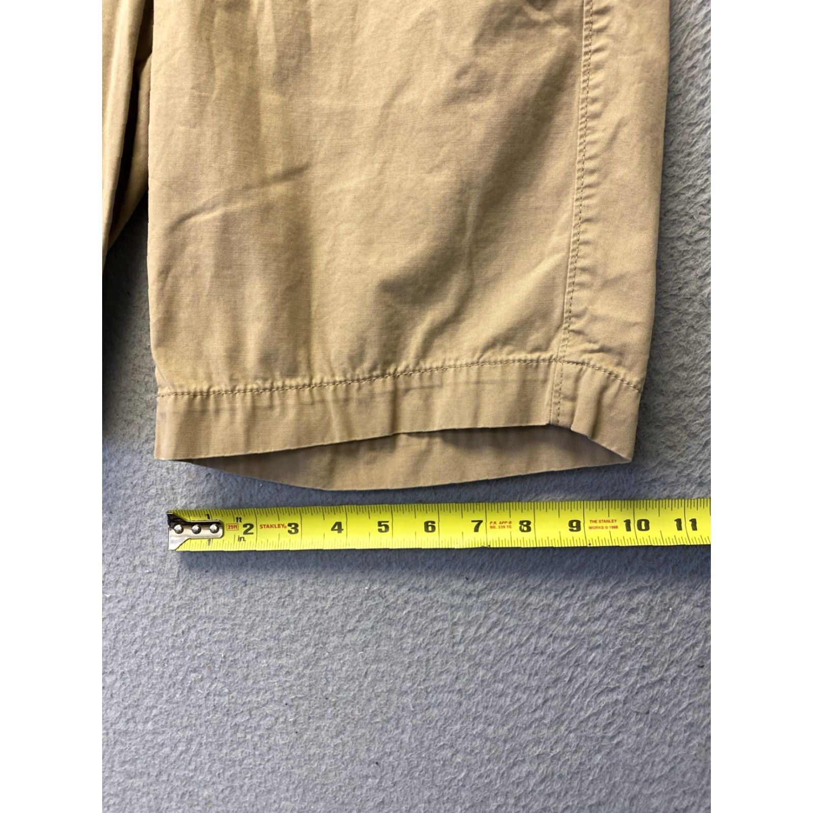 Gap VINTAGE Gap Men’s Shorts Casual Cotton Flat Front 31 Waist 9" Inseam Brown Size US 31 - 6 Thumbnail