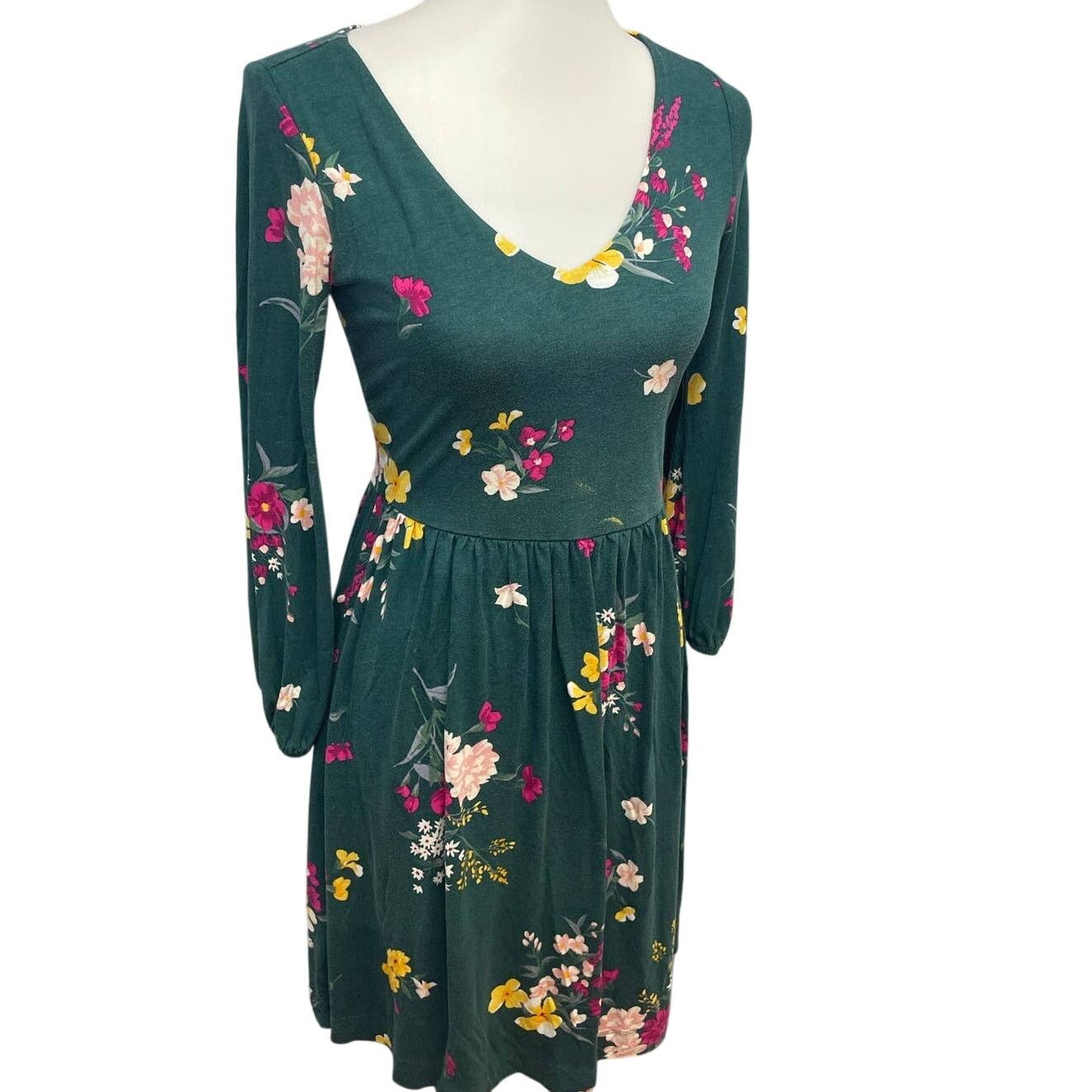 green emerald velvet dress Dress Casual Midi By Clothes Mentor In Green, Size: M main image 0