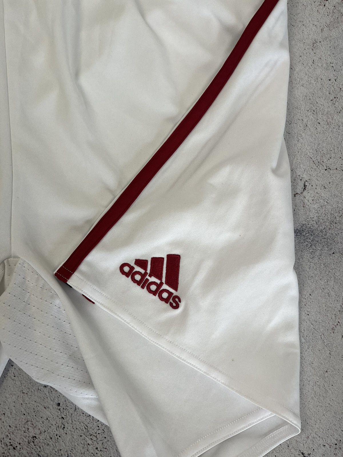Adidas ADIDAS AC MILAN ITALY 2018/2019 SOCCER JERSEY,FOOTBALL SHORT Size US 34 / EU 50 - 5 Thumbnail