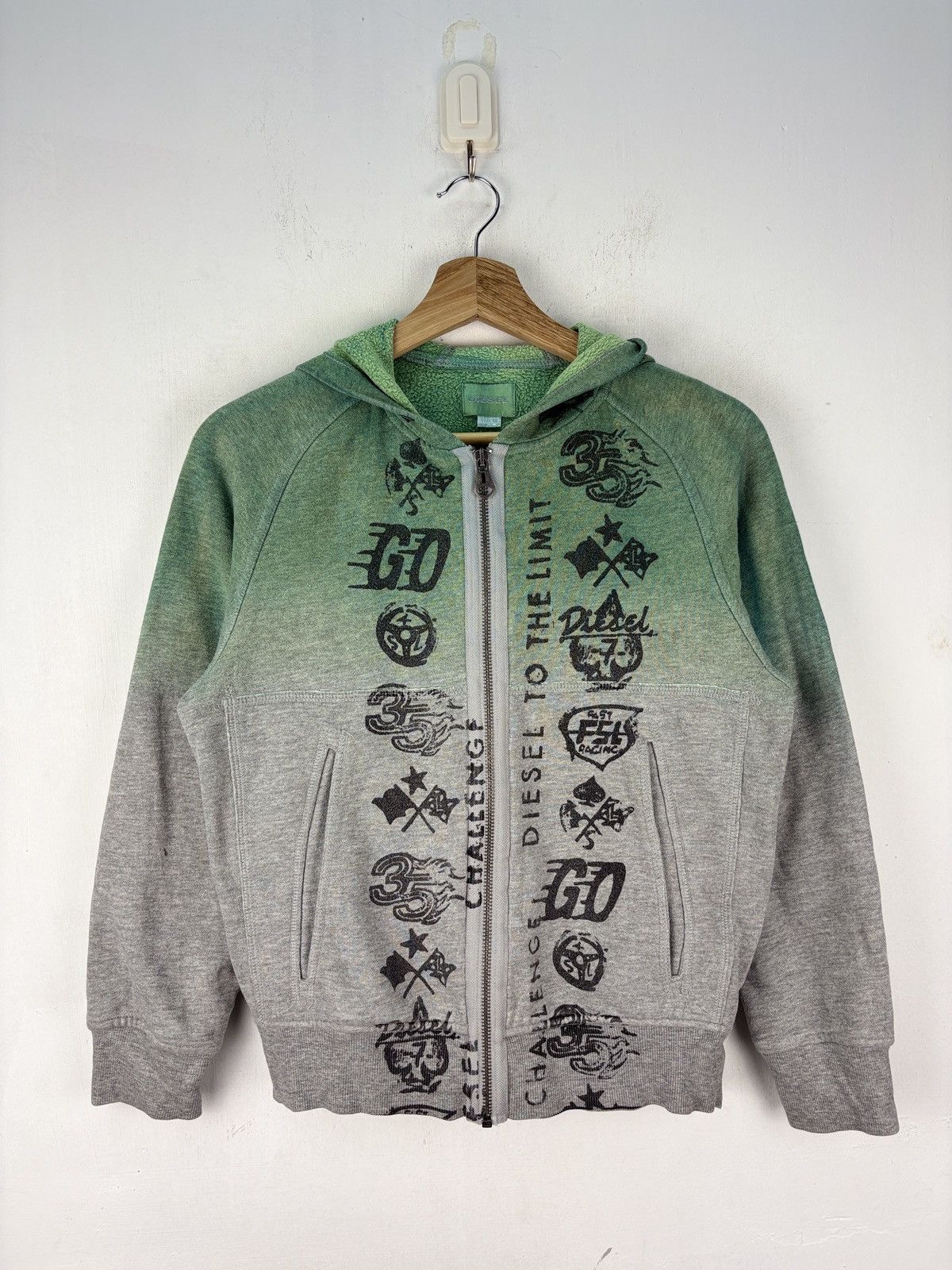 Diesel Vintage Diesel Two Tone Custom Sweatshirt Hoodie Size US S / EU 44-46 / 1 - 1 Thumbnail