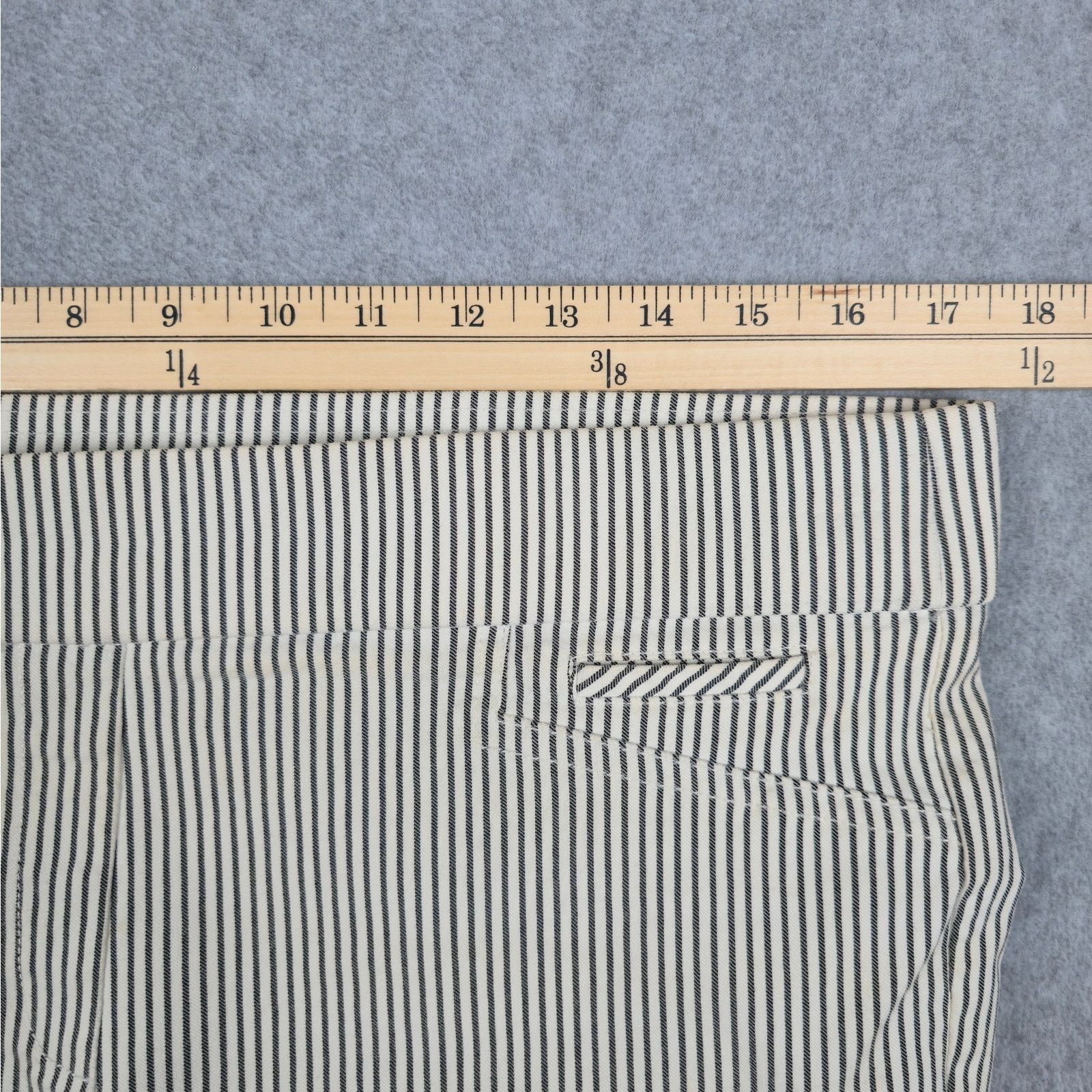 Anne Klein Anne Klein 12 Beige Charcoal Stripe Slim Pull On Crop Pants Size 34" / US 12 / IT 48 - 12 Thumbnail