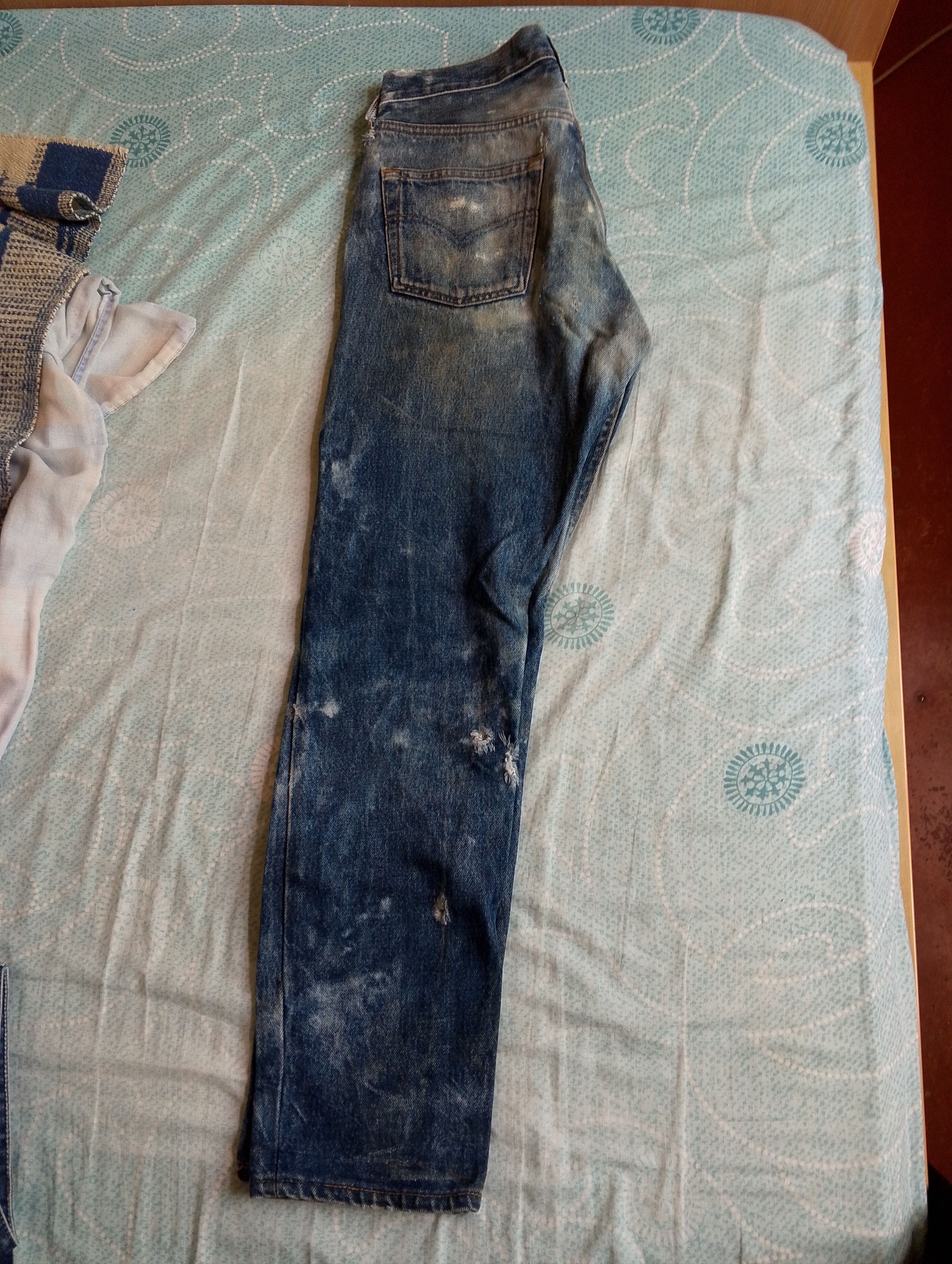Levi's Vintage Clothing Vintage Thrashed Distressed Levi’s 501 Jeans Size US 31 - 3 Thumbnail