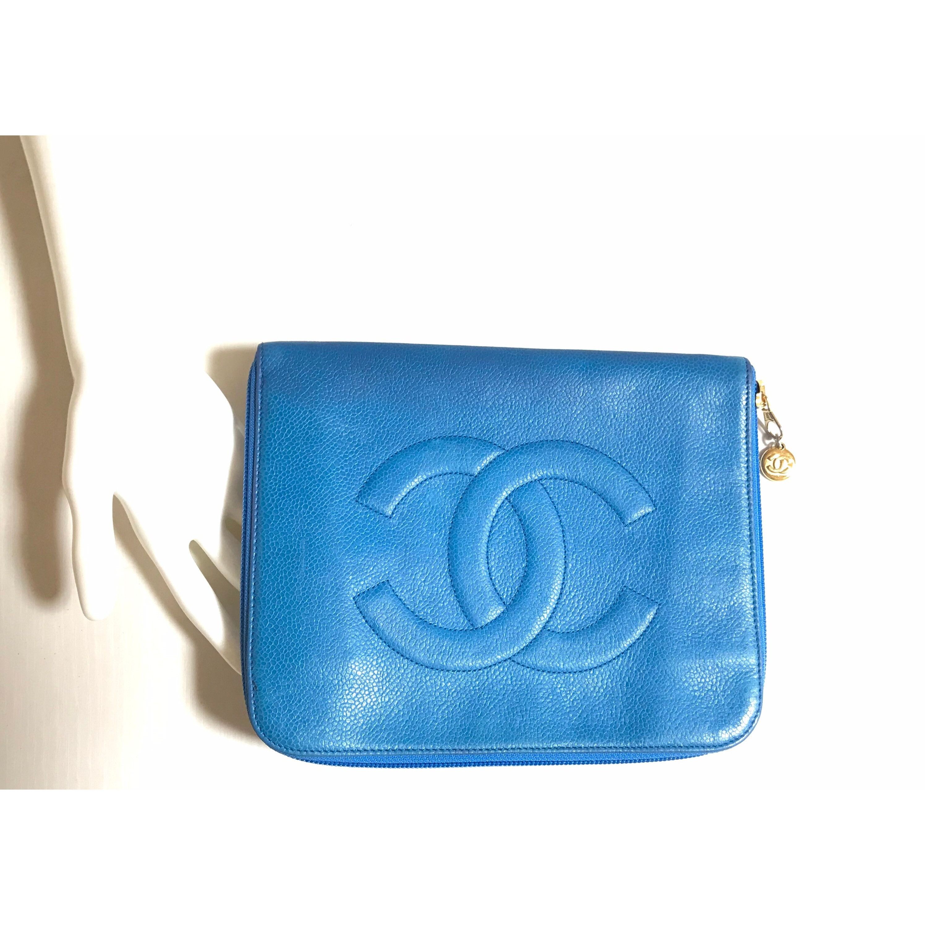 Chanel Vintage CHANEL blue caviar clutch bag, iPhone case, large wa Size ONE SIZE - 2 Thumbnail
