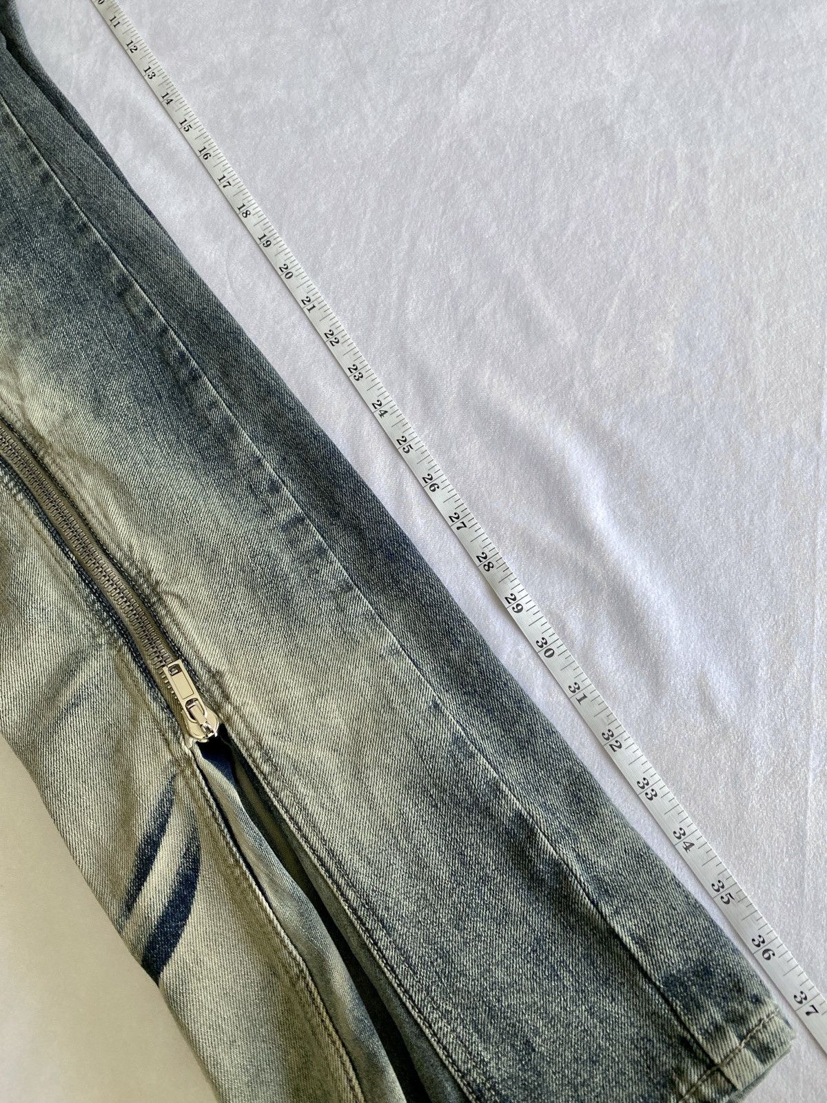 Rick Owens × Rick Owens Drkshdw Rick Owens DRKSHDW Bolan Banana Zip Jean Minearl Pearl 32 Size US 32 / EU 48 - 19 Thumbnail
