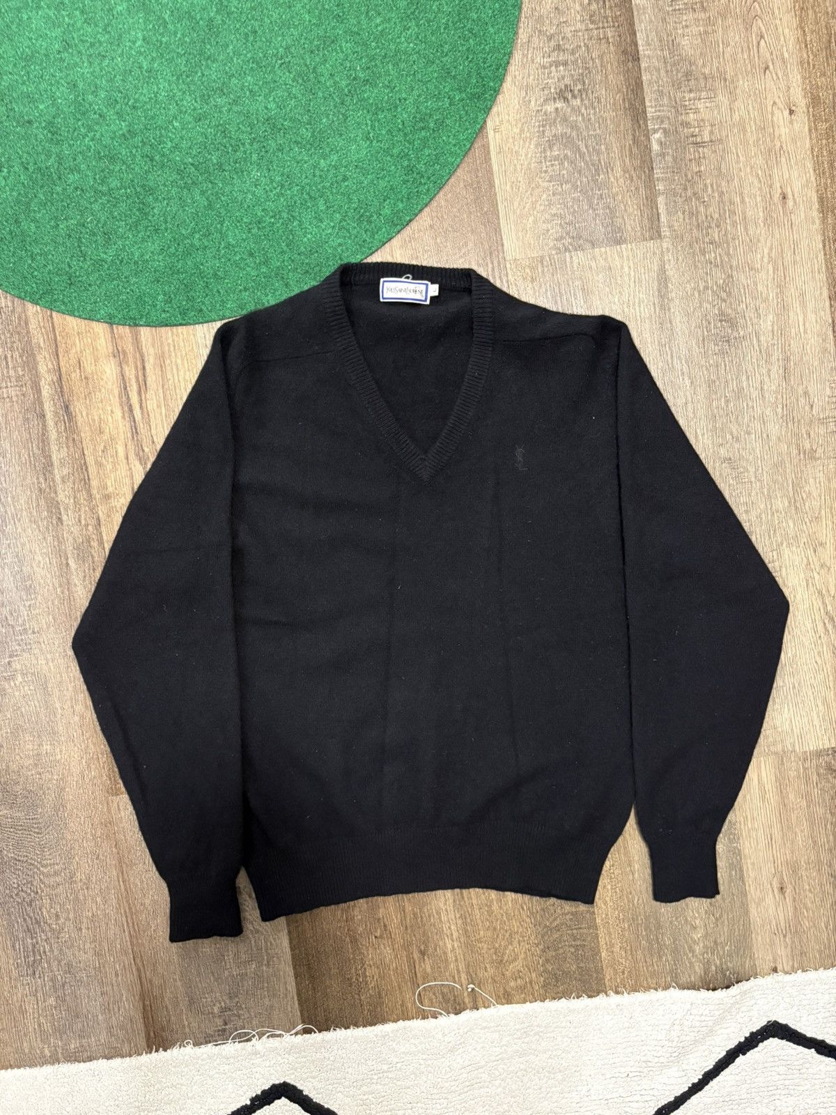 Yves Saint Laurent V-Neck Logo Sweater Size US L / EU 52-54 / 3 - 1 Thumbnail