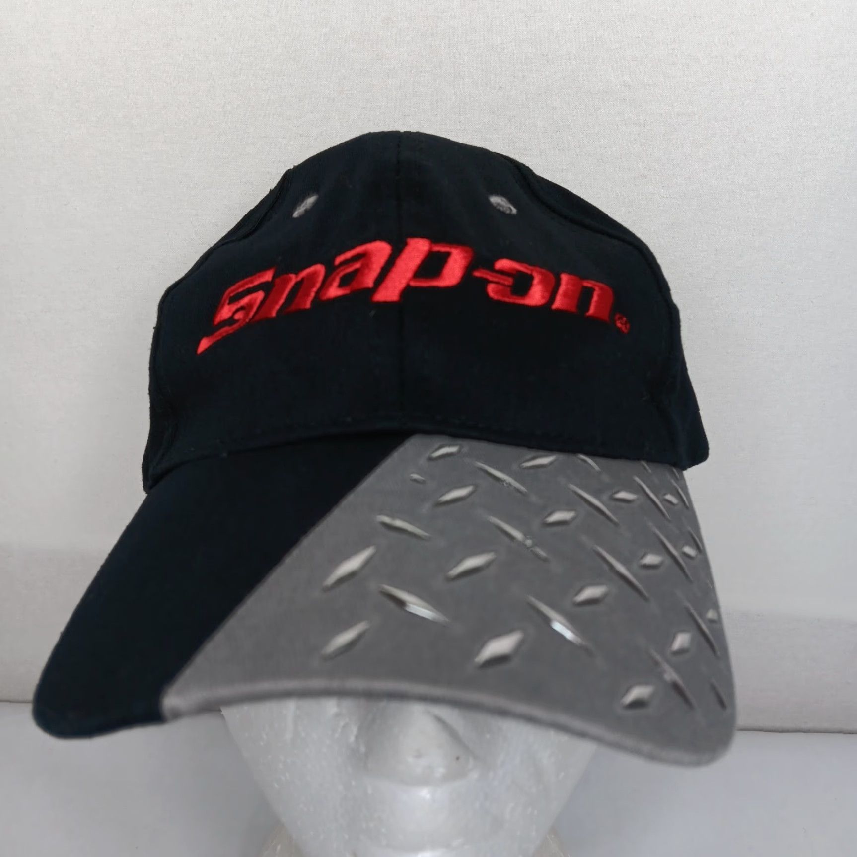 Vintage Snap On Tools Hat Black Canvas Strap Back Cap Red Logo Silver Metallic Size ONE SIZE - 2 Thumbnail