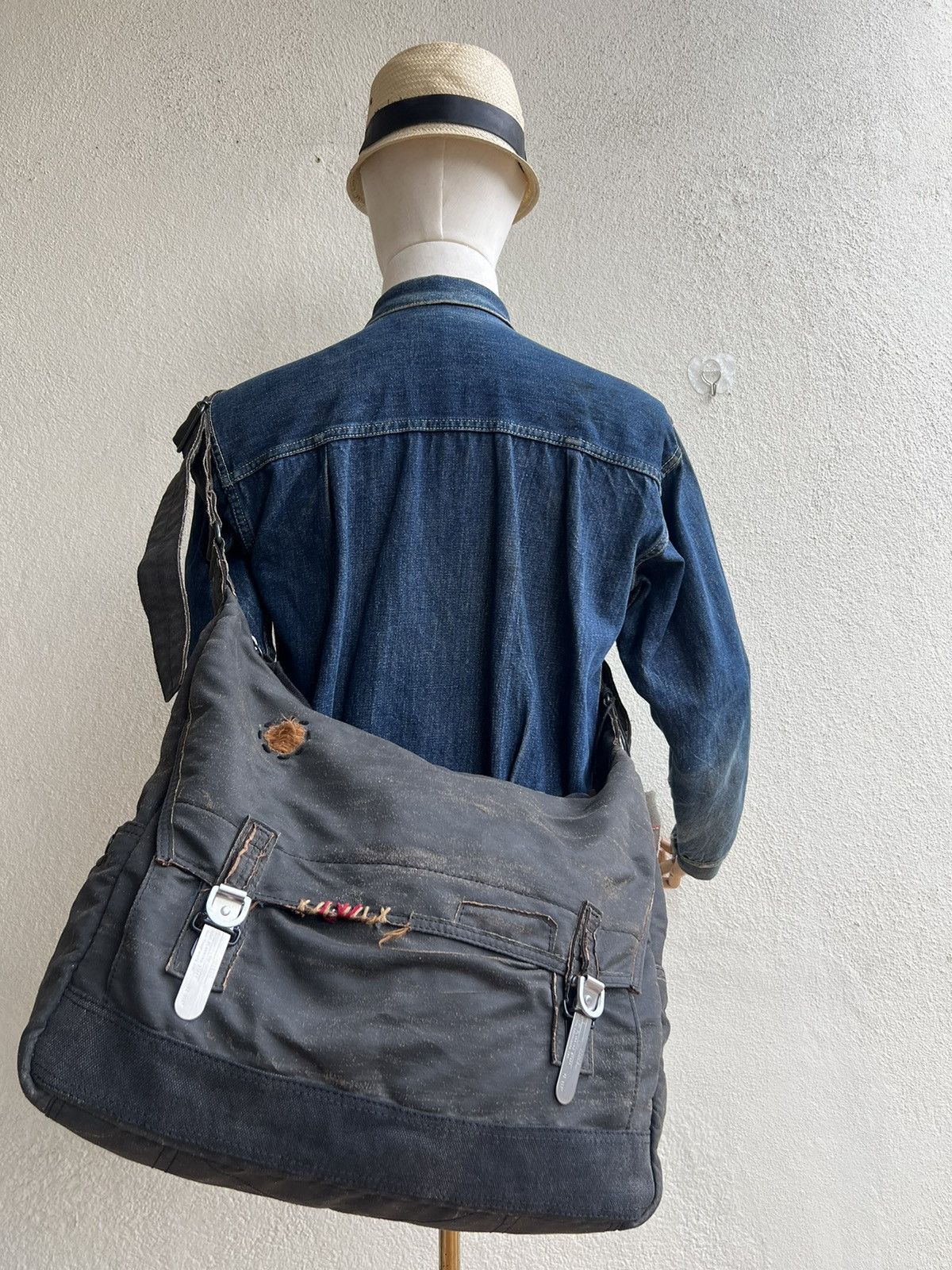 Vintage RARE! Vintage Tough Jeans Military Distress Wax Large Bag Size ONE SIZE - 8 Thumbnail