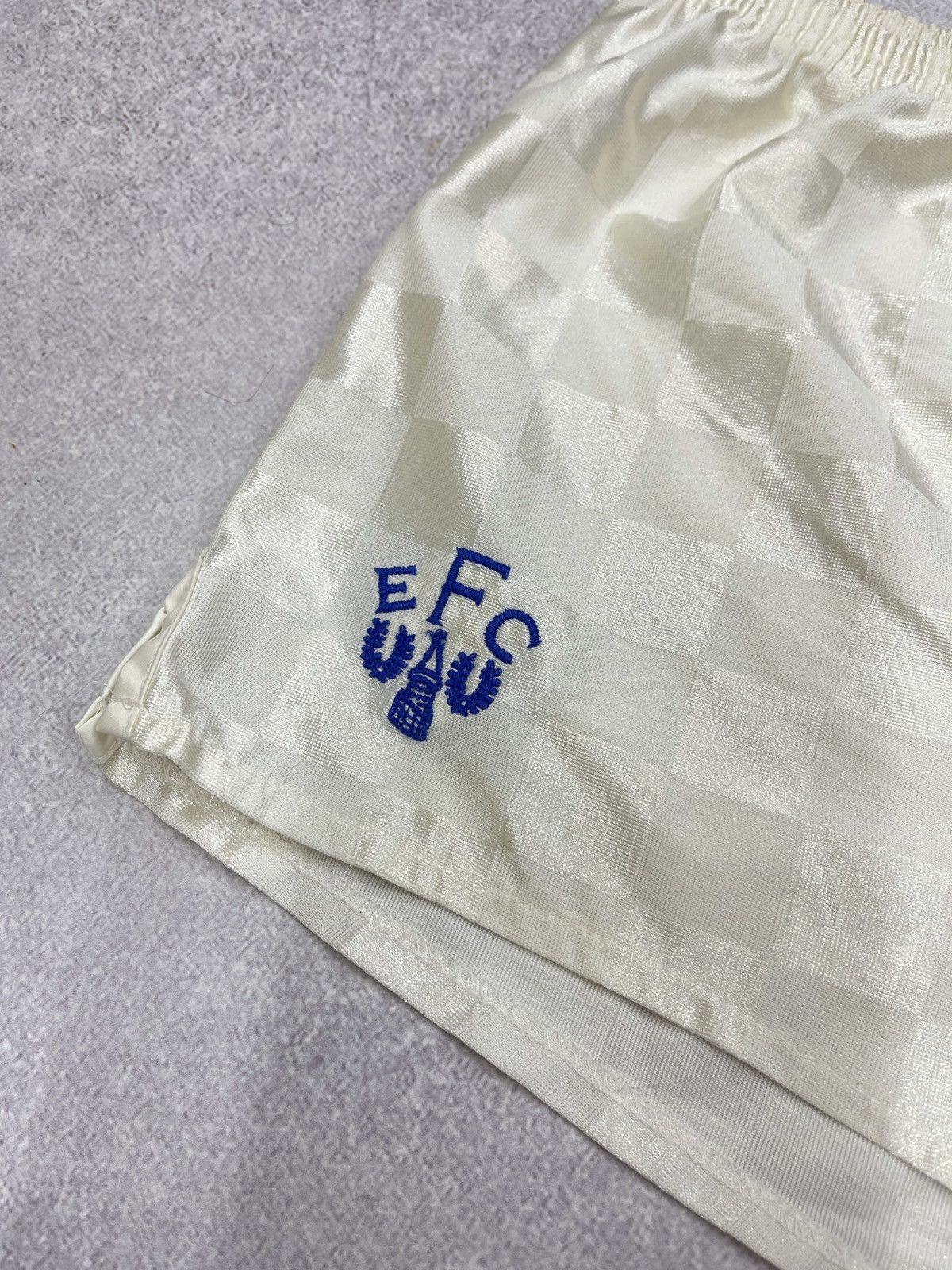 Umbro Rare Vintage Umbro Everton EFC 1989-91 Home Soccer Shorts Size US 32 / EU 48 - 5 Thumbnail