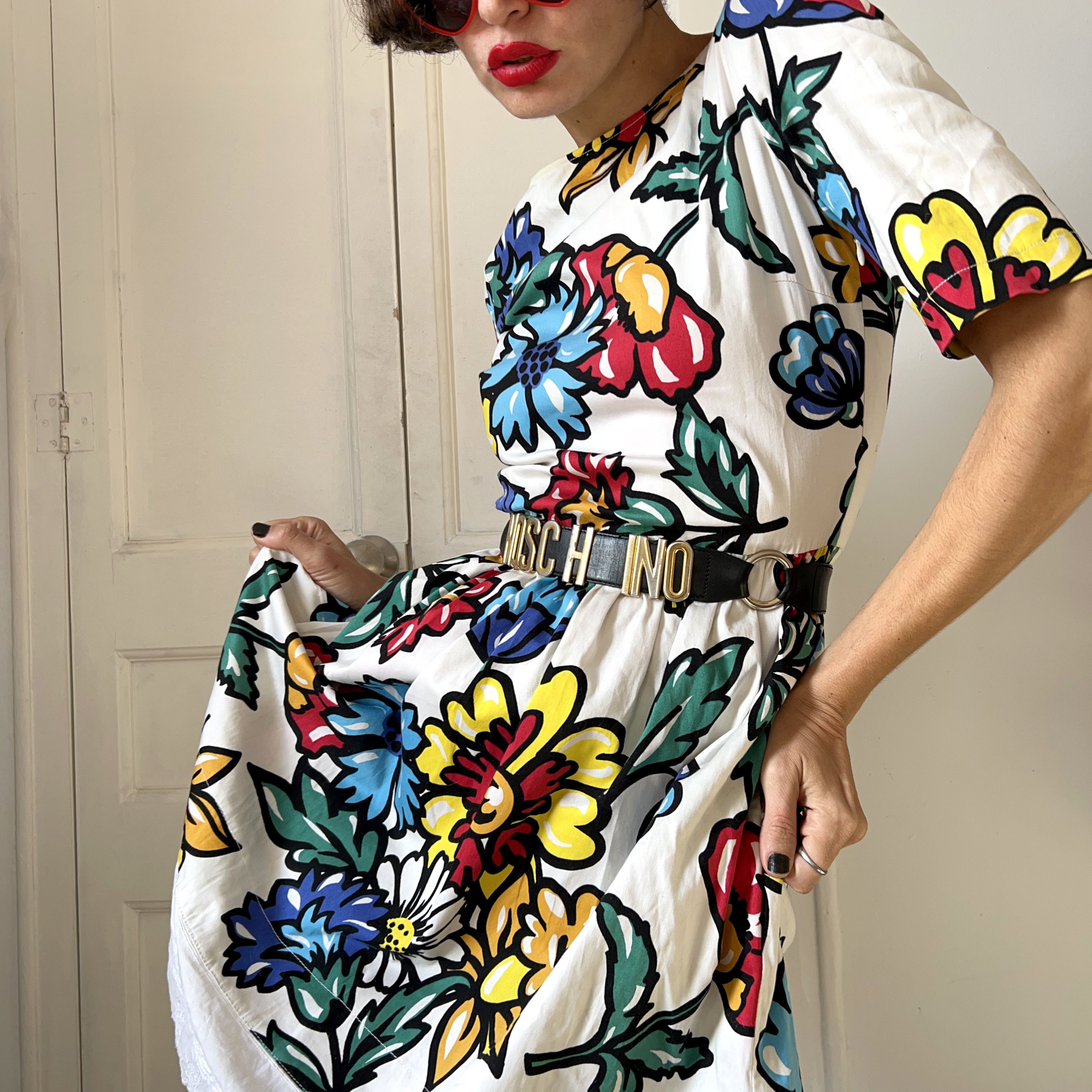 Love Moschino Love Moschino floral print white fit & flare dress Size S / US 4 / IT 40 - 4 Thumbnail