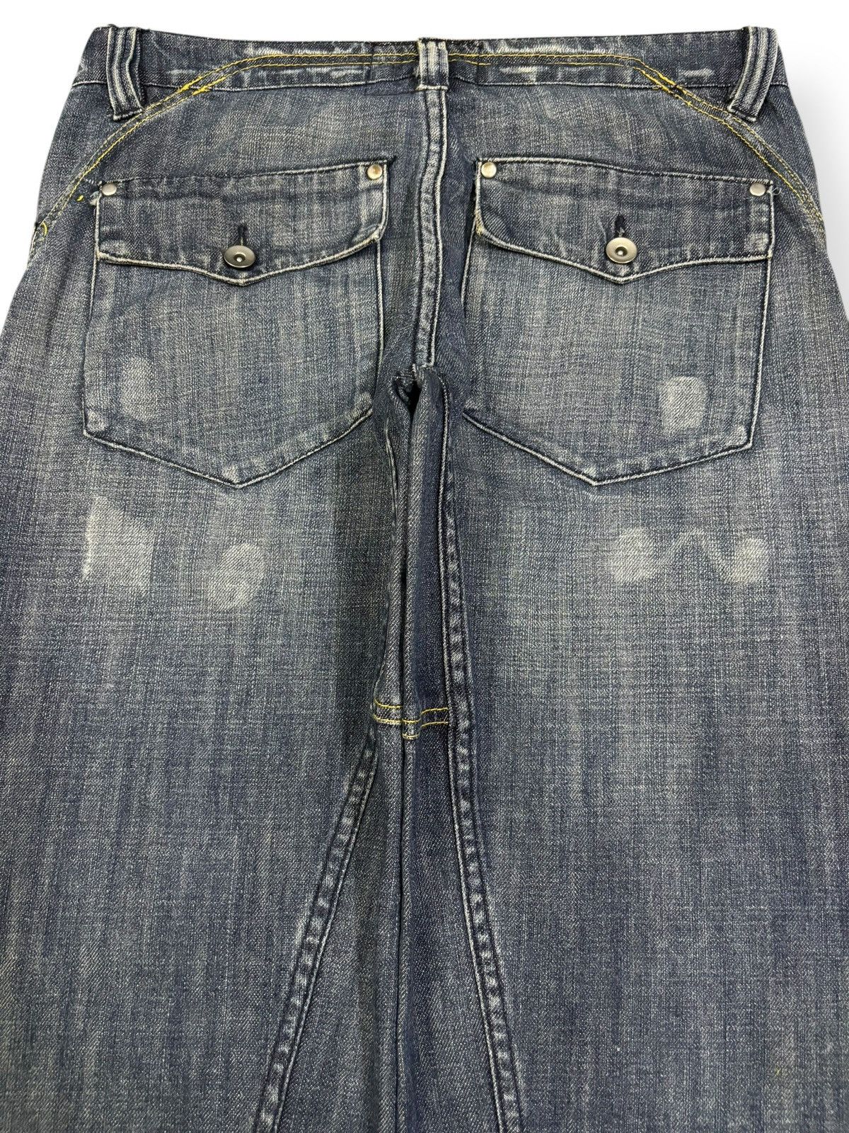 Beauty Beast Vintage Japanese Brand Clawmark Faded Loose Fit Ripped Jeans Size US 32 / EU 48 - 9 Thumbnail