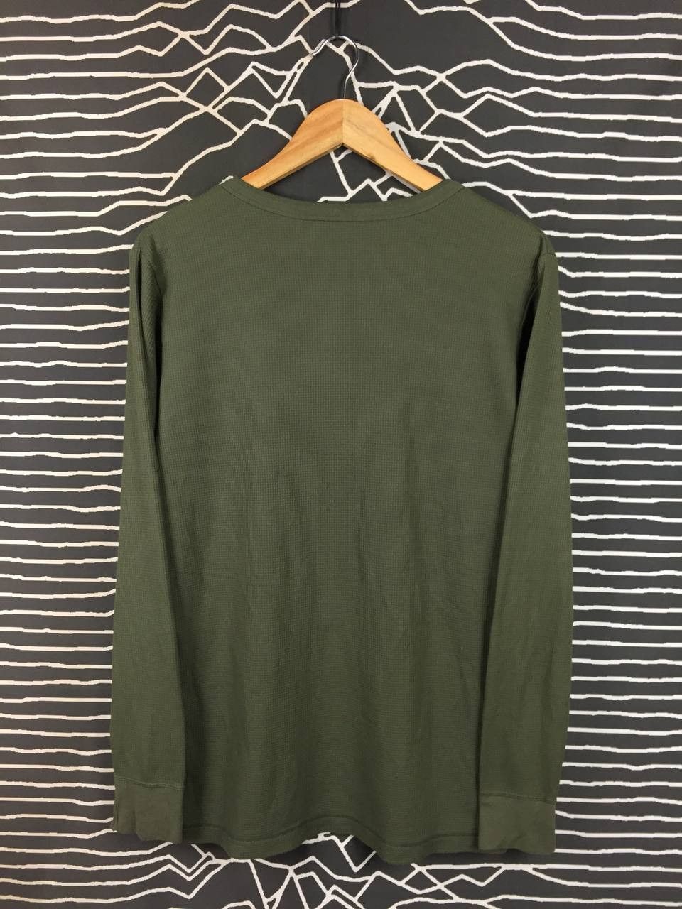 GU GU Japan Waffle Knit Olive Green Long Sleeve Henley Tee Size US M / EU 48-50 / 2 - 5 Thumbnail