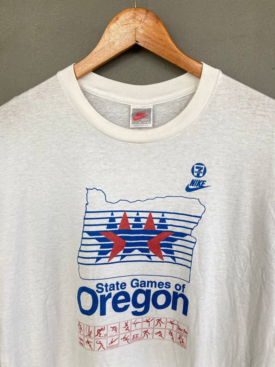 Vintage Vintage 1986 Nike Tee Size US L / EU 52-54 / 3 - 3 Thumbnail