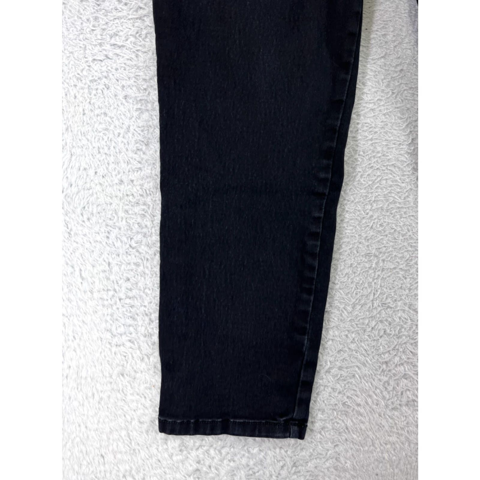 Torrid Torrid Jeans Women 18 Black Luxe Skinny Sateen Denim Cotton Blend High Rise 5-Pocket Regular Fit Twill Col Size 40" / US 18 - 6 Thumbnail