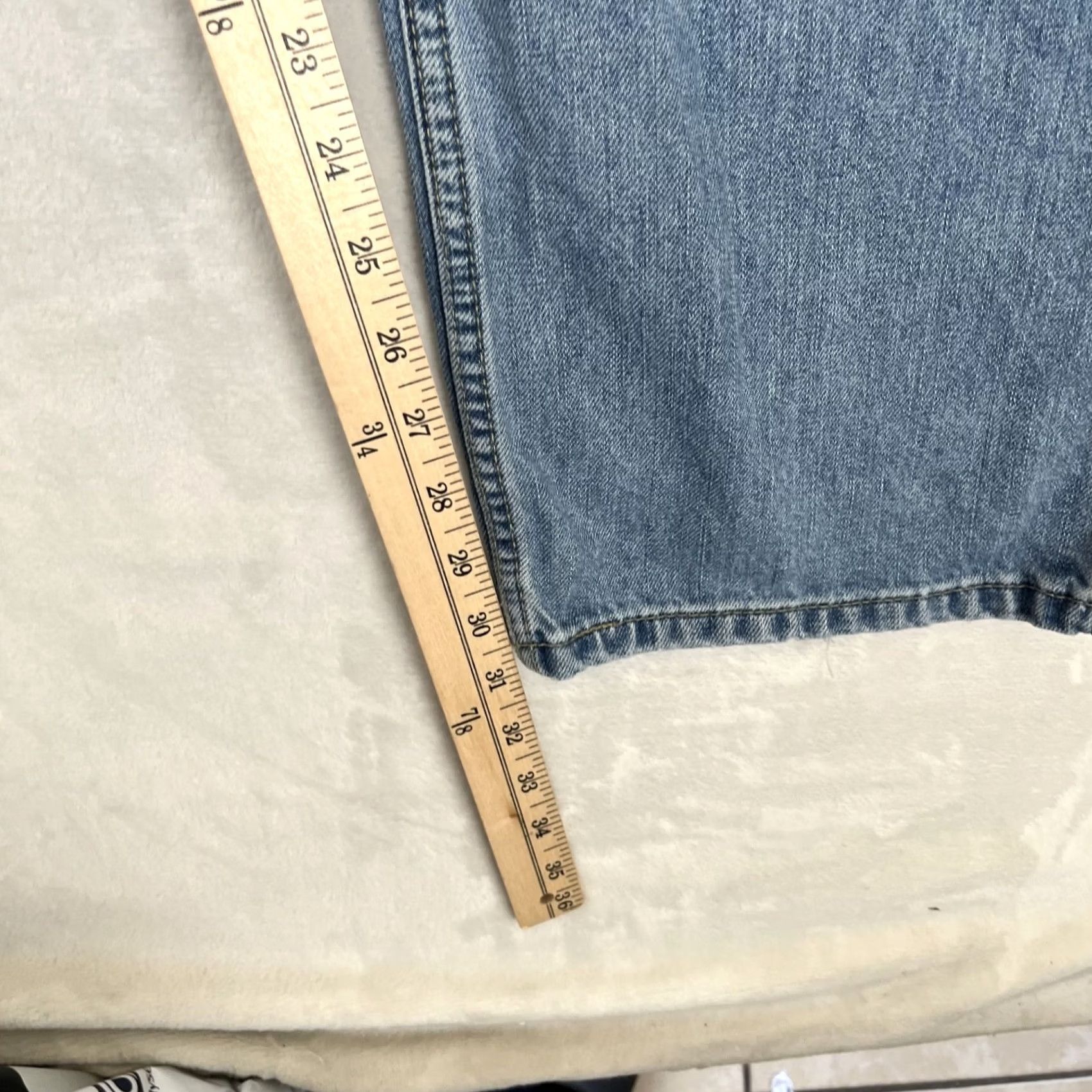 Levi's VINTAGE Levi’s 505 Jeans 40x30 Medium Wash Blue Denim 90s USA Mens Straight 5-Pocket 30in Inseam Mens Regular Zip Size US 40 / EU 56 - 2 Thumbnail