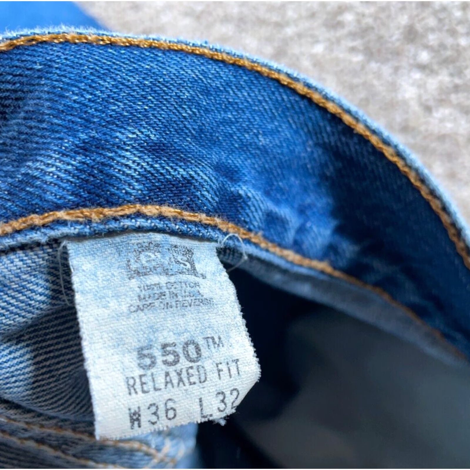 Levi's VINTAGE Levi's 550 Relaxed Fit Tapered Leg Jeans Men's 35/31 Blue 90s Retro Size US 35 - 4 Thumbnail