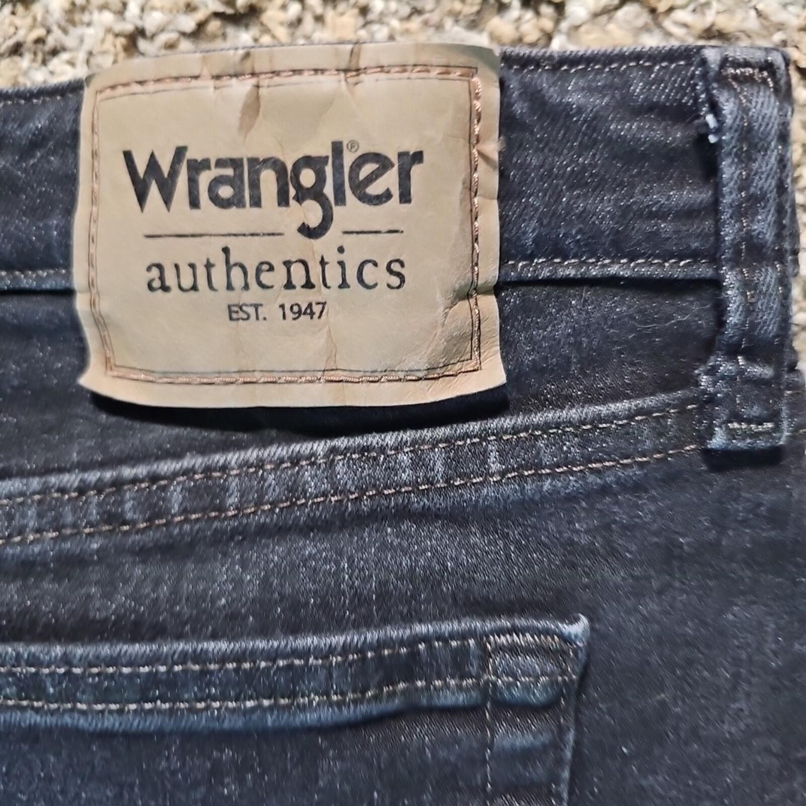 Wrangler Wrangler 38x29 Black Straight Jeans Size US 38 / EU 54 - 6 Thumbnail