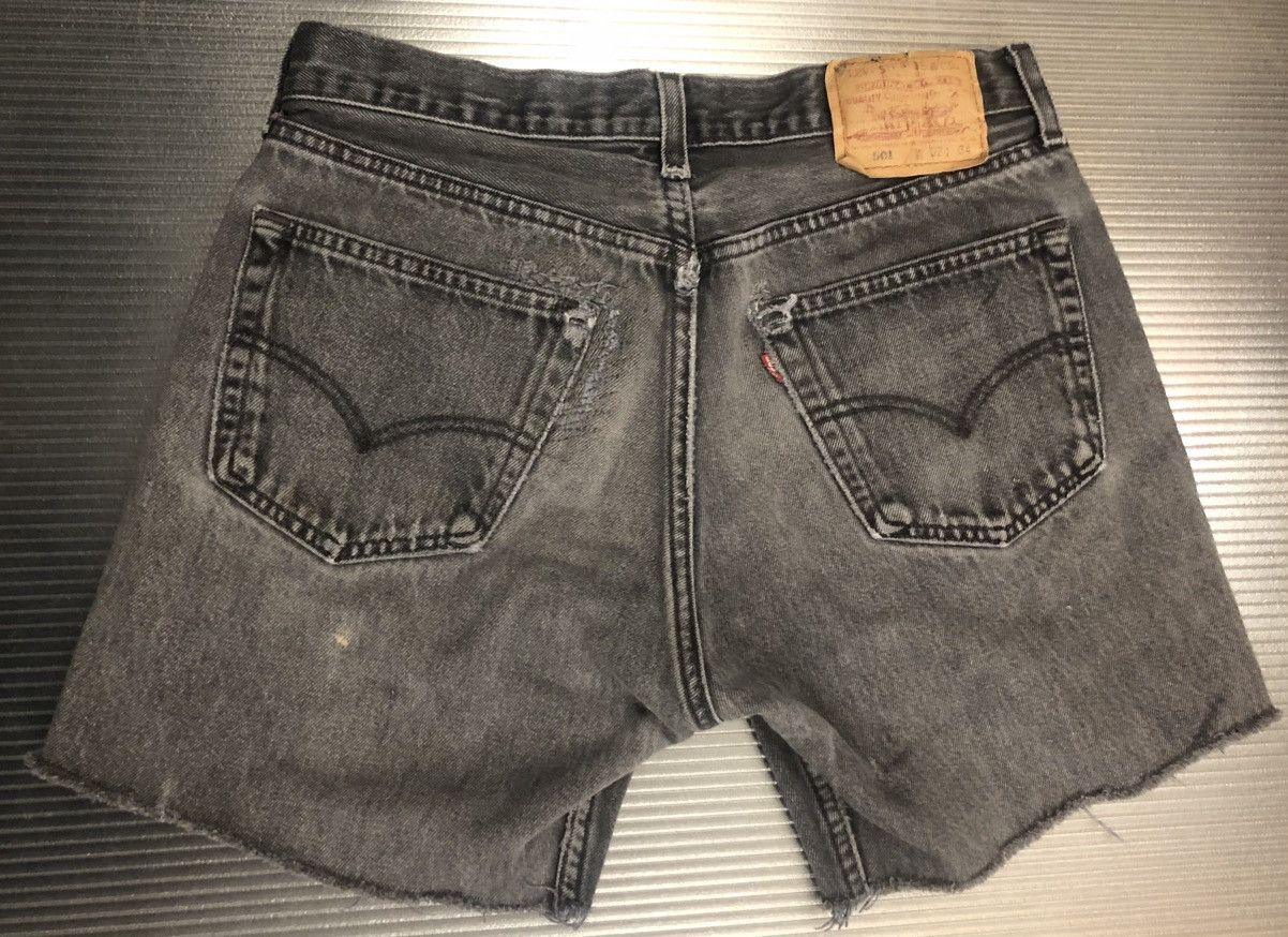 Levi's Levi's 🇺🇸 501XX asphalt denim patched cutoff vintage short 32 Size US 32 / EU 48 - 4 Thumbnail