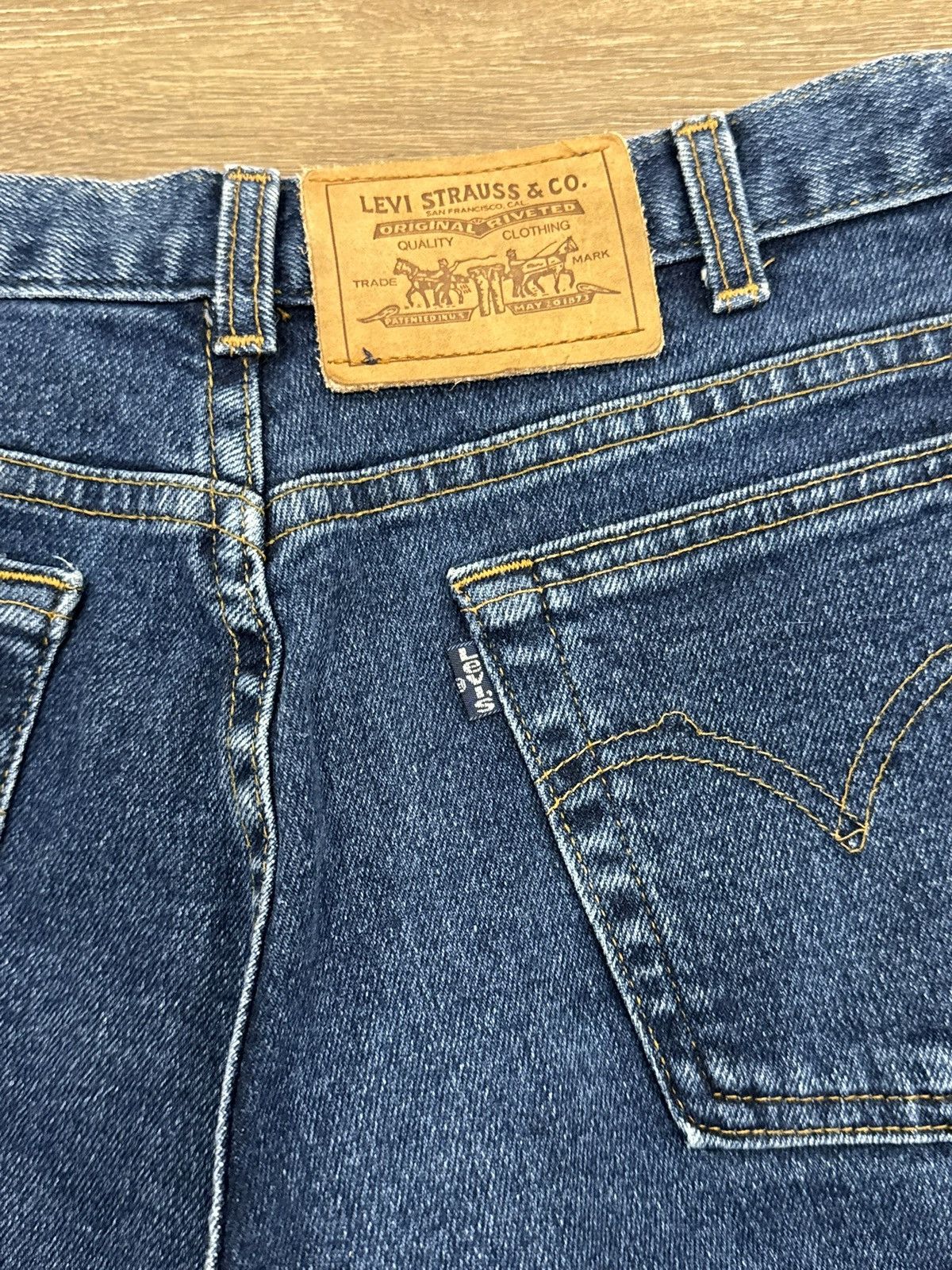 Levi's Vintage Clothing Vintage Levi’s 292 High Waisted Tapered Zip Ankle Jeans 90s Size 40" / US 18 - 9 Thumbnail