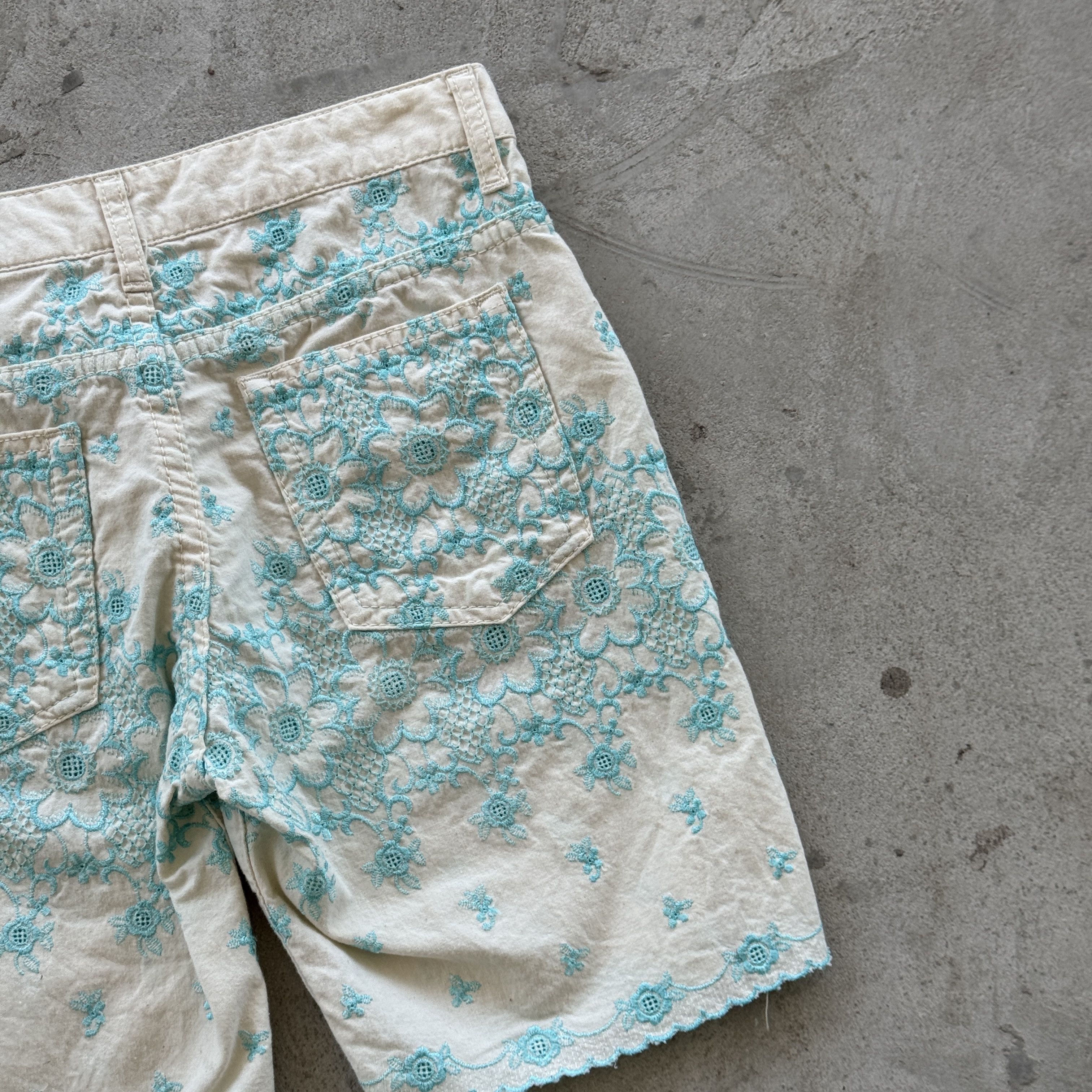 Junya Watanabe Junya Watanabe Comme Des Garcons Floral Lace Shorts Size S Size 30" / US 8 / IT 44 - 7 Thumbnail