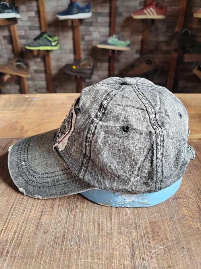 Roberta di Camerino Vintage Roberta di Camerino Distressed Style Cap Hat Size ONE SIZE - 4 Thumbnail