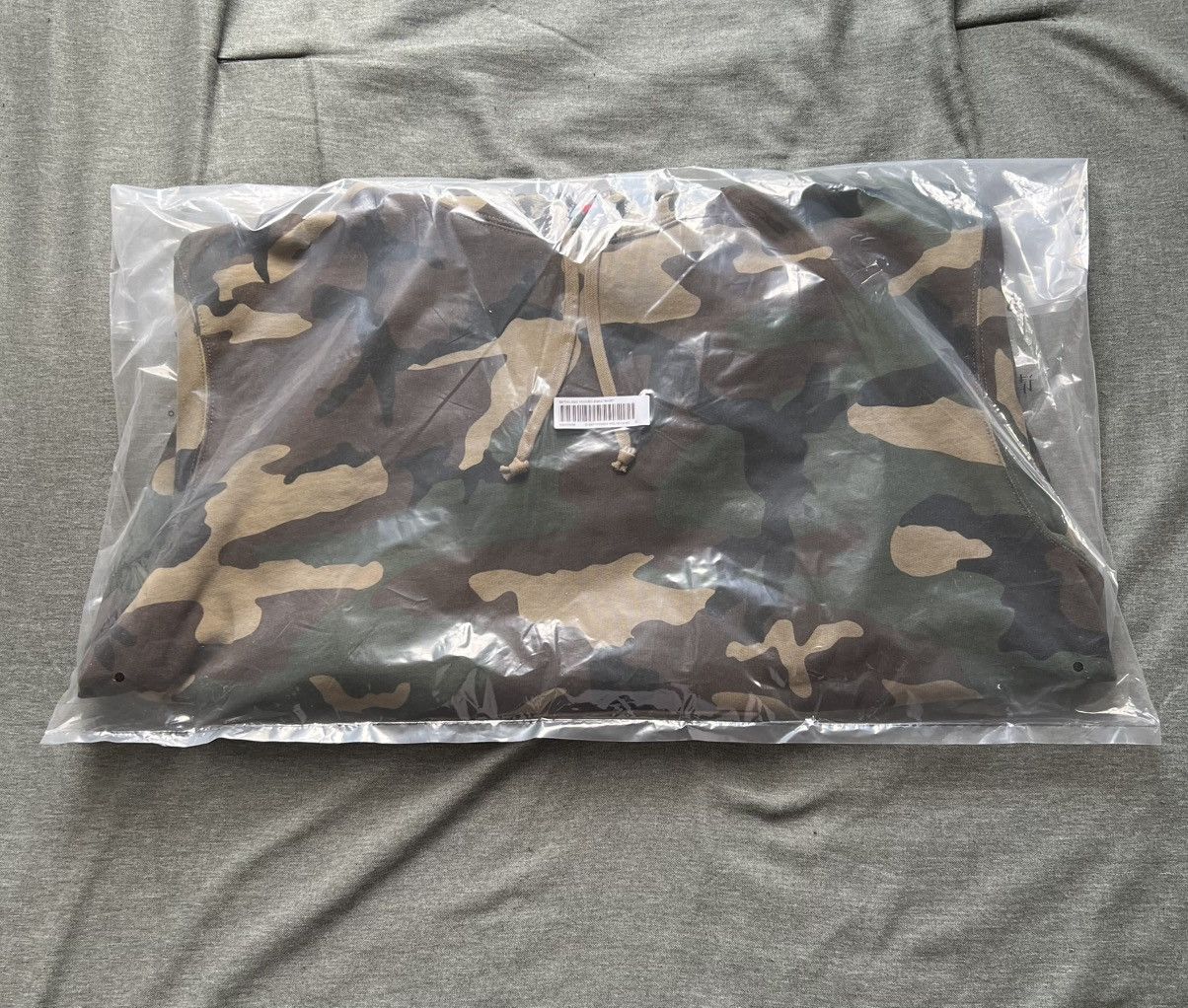 Supreme Supreme Satin Applique Hooded Sweatshirt Camo Size Small Size US S / EU 44-46 / 1 - 1 Thumbnail