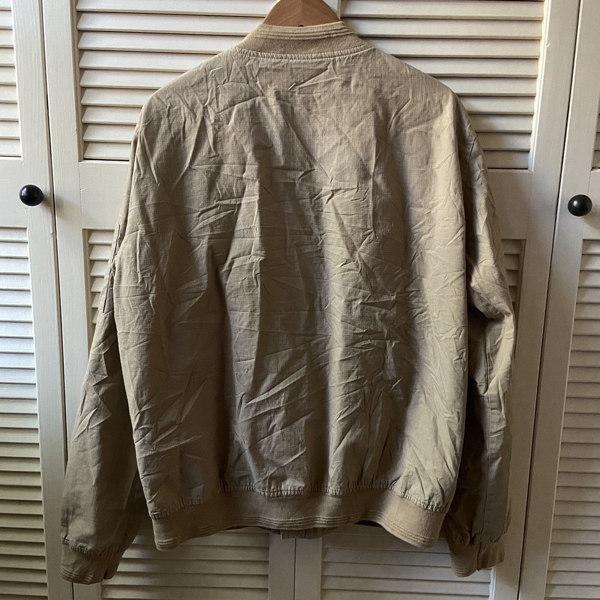 Nudie Jeans Nudie Jeans RipStop Alexander Bomber Jacket Beige Brown MA-1 Size US XL / EU 56 / 4 - 10 Thumbnail
