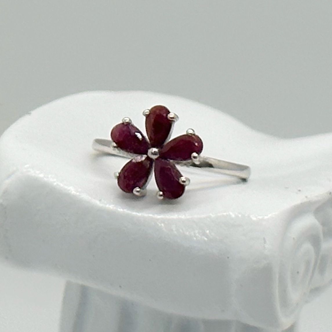 Other Natural Ruby Flower Ring - Sterling Silver - Size 7 - Simp Size ONE SIZE - 3 Thumbnail