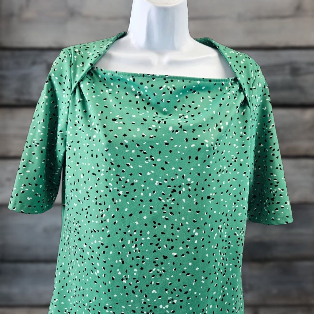 Ann Taylor Ann Taylor Womens Blouse Sz M Green Half Sleeve Shirt Womens Size M / US 6-8 / IT 42-44 - 1 Thumbnail