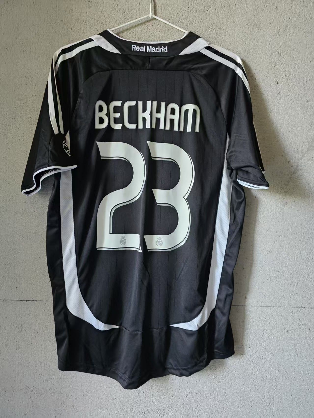 Other 2006 07 Real Madrid #23 David Beckham Jersey Size US S / EU 44-46 / 1 - 1 Thumbnail