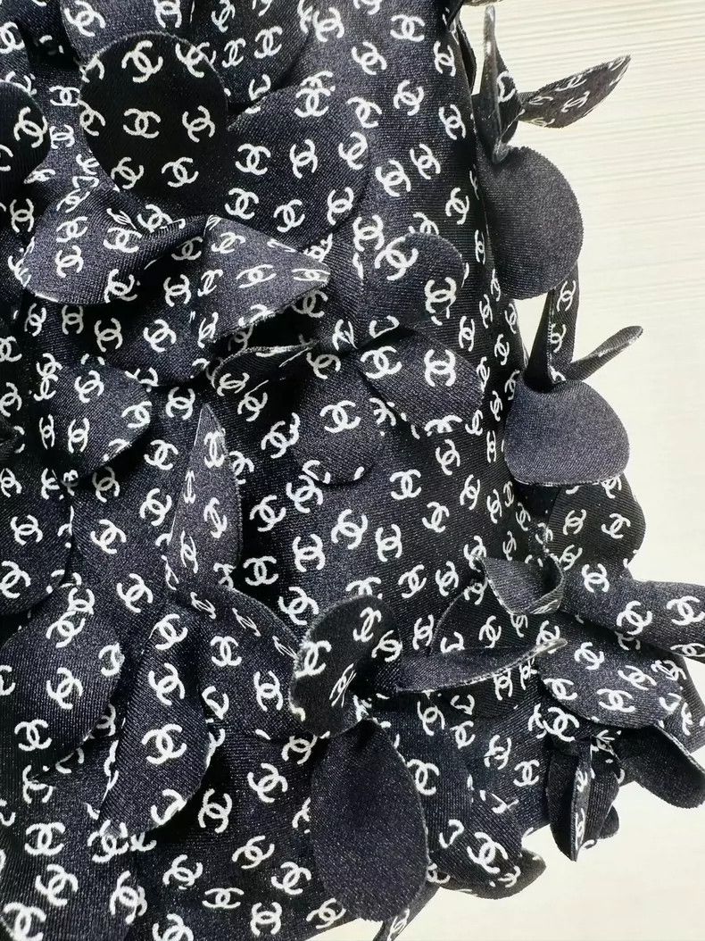 Chanel Chanel 25m beach series three-dimensional small flower ful Size XXS / US 00 / IT 34 - 4 Thumbnail
