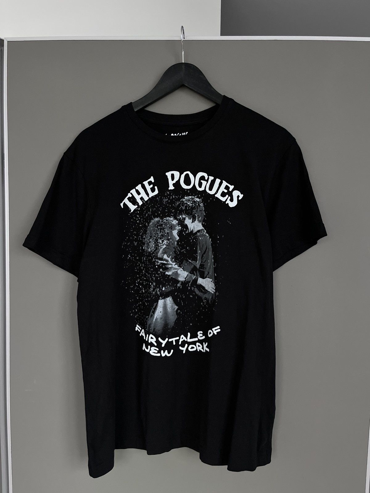 Band Tees The POGUES Fairytale Of New York T-shirt Size US L / EU 52-54 / 3 - 1 Thumbnail