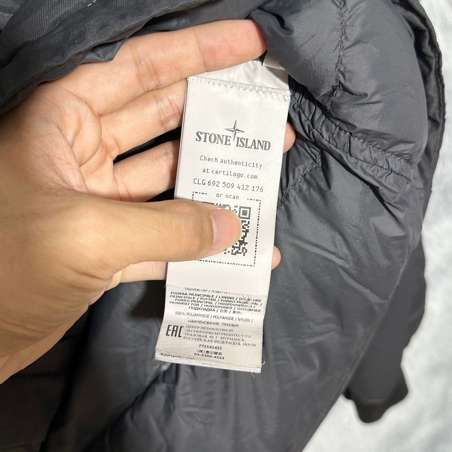 Stone Island stone island hooded down jacket in carbon black Size US L / EU 52-54 / 3 - 6 Thumbnail
