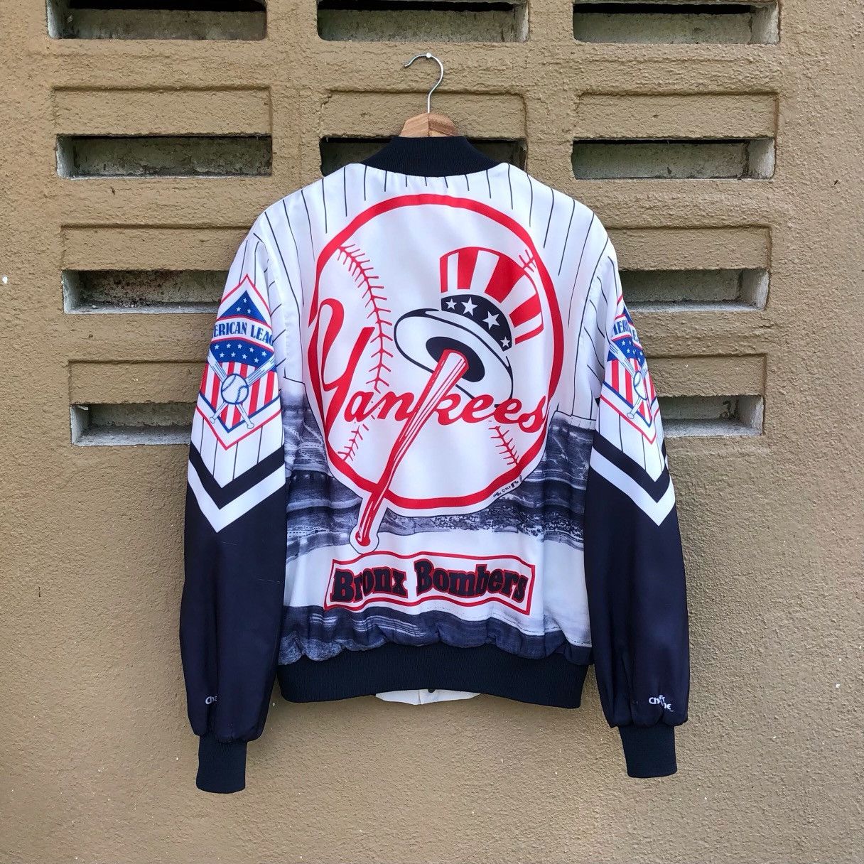 Chalk Line Vintage 1989 Chalk Line Yankees Satin Bronx Bombers Jacket Size US L / EU 52-54 / 3 - 2 Thumbnail