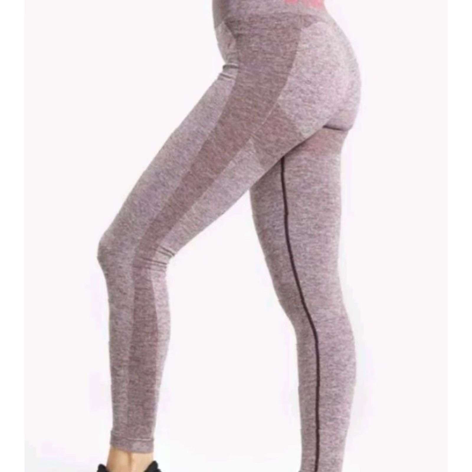 Gymshark Gymshark Leggings Winter Berry Rose S Womens High Waisted Flex Rise >10.5in 22x31 Size 28" / US 6 / IT 42 - 3 Thumbnail