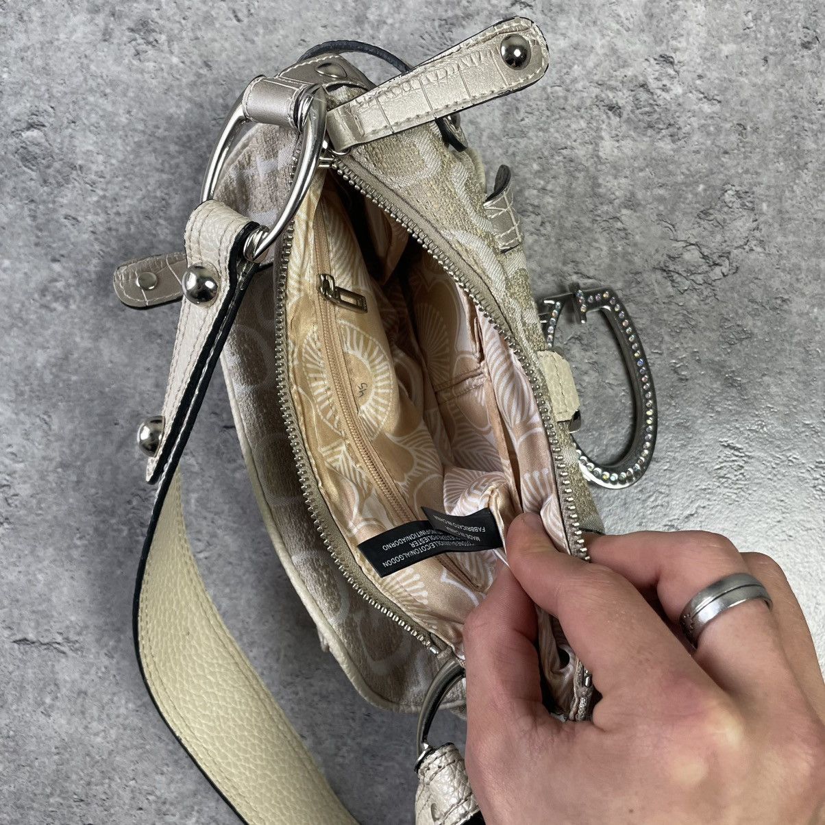 Guess Vintage Handbag Guess Beige Denim Y2K Style Women’s Size ONE SIZE - 12 Thumbnail