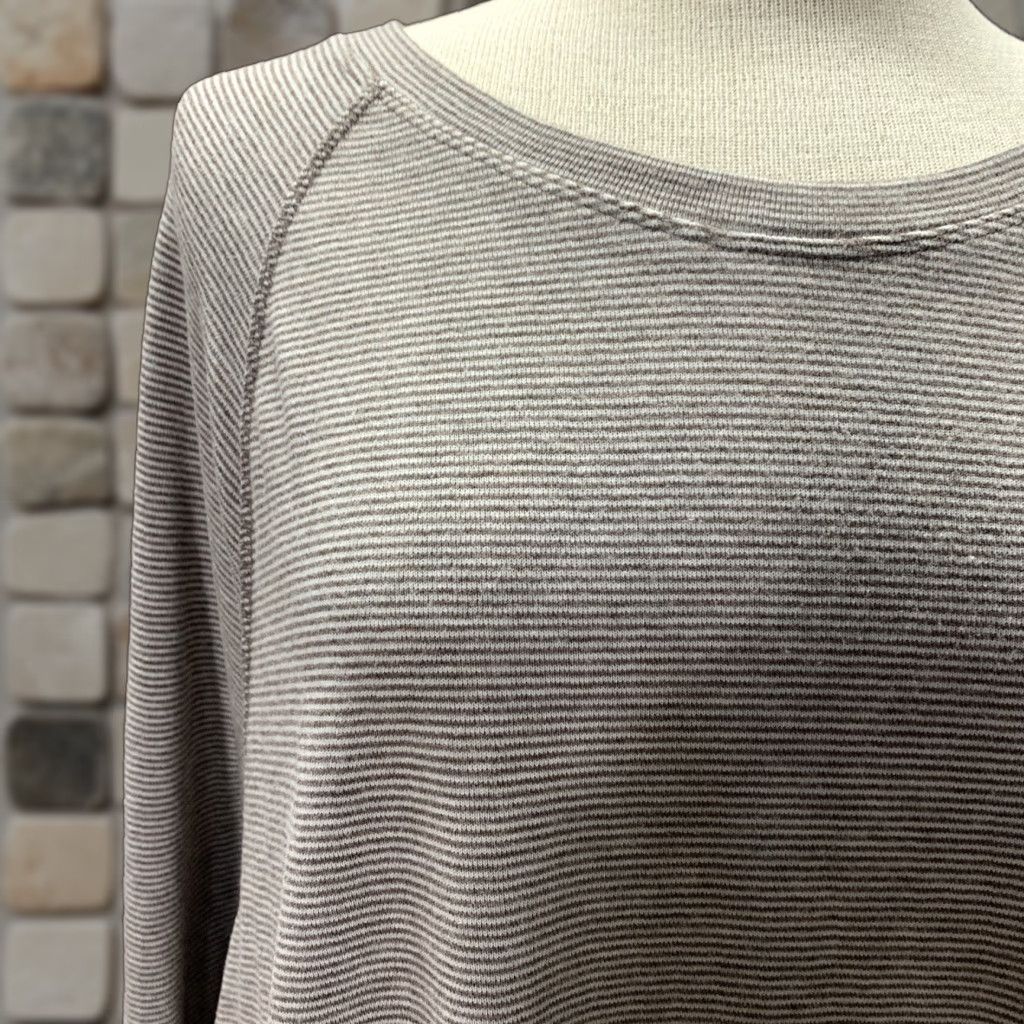 Tommy Hilfiger Tommy Hilfiger Pullover Woman’s Soft Top Casual Brown White Stripe Size M Size M / US 6-8 / IT 42-44 - 1 Thumbnail